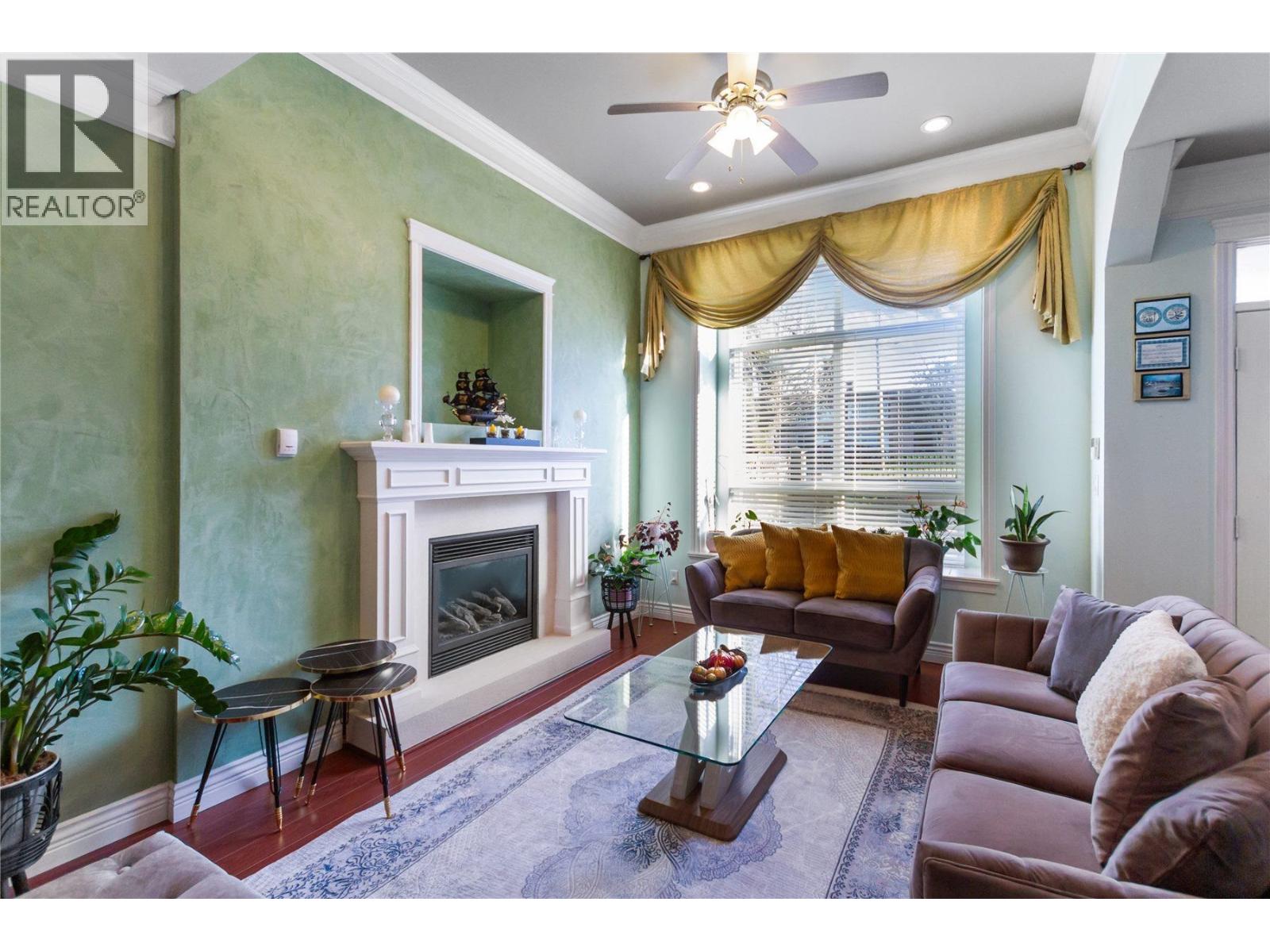 7751 Rosewood Street, Burnaby, British Columbia  V5E 2H2 - Photo 4 - R3082008