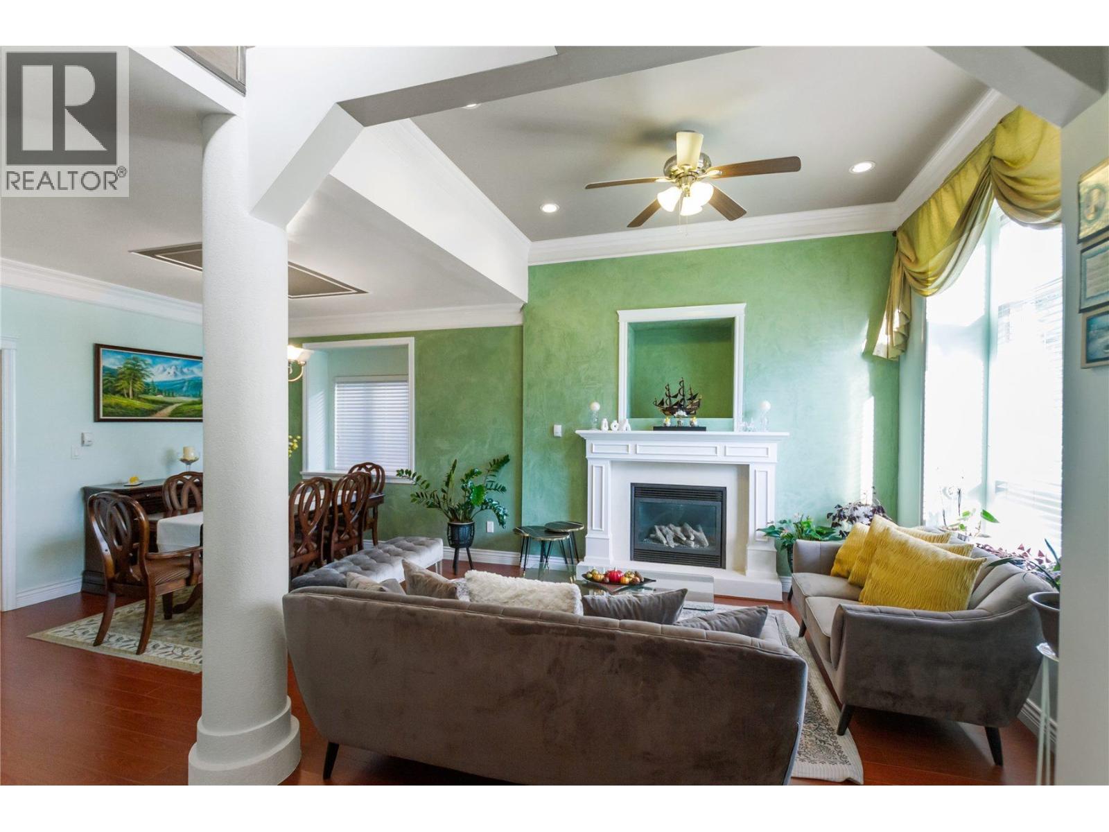 7751 Rosewood Street, Burnaby, British Columbia  V5E 2H2 - Photo 5 - R3082008