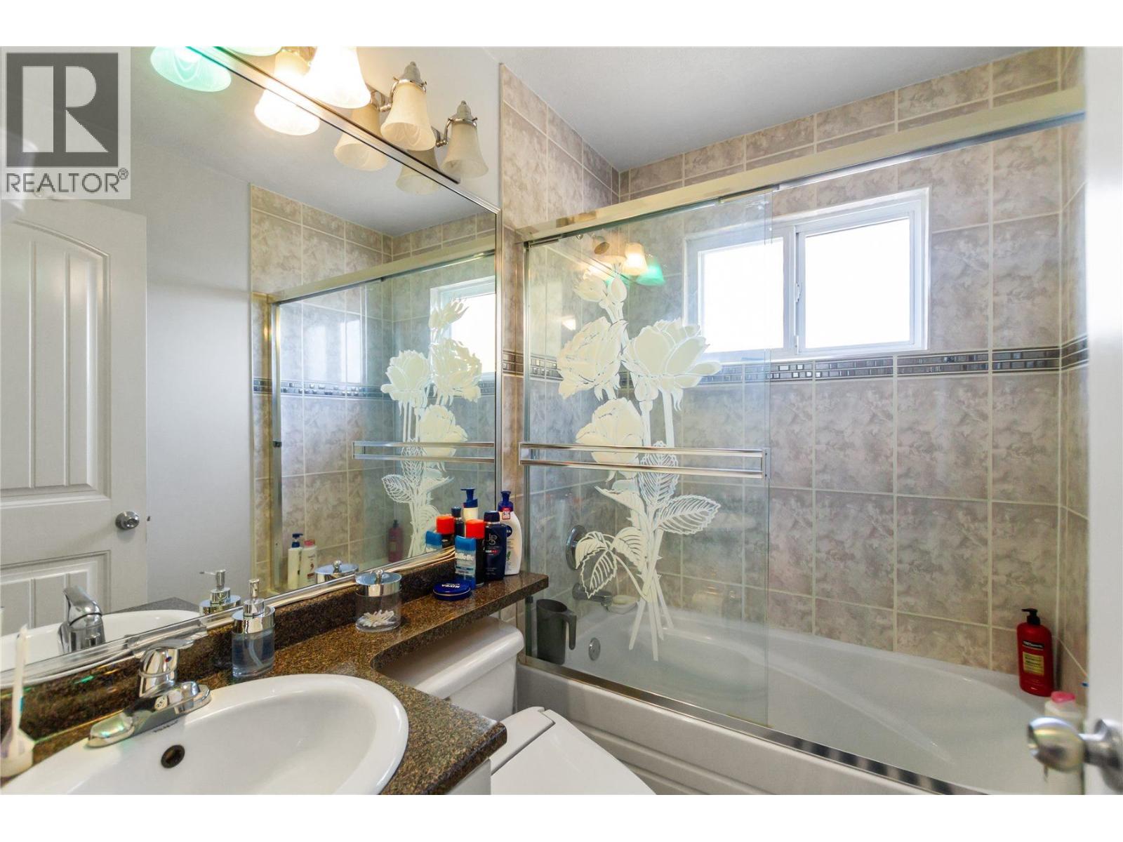 7751 Rosewood Street, Burnaby, British Columbia  V5E 2H2 - Photo 19 - R3082008