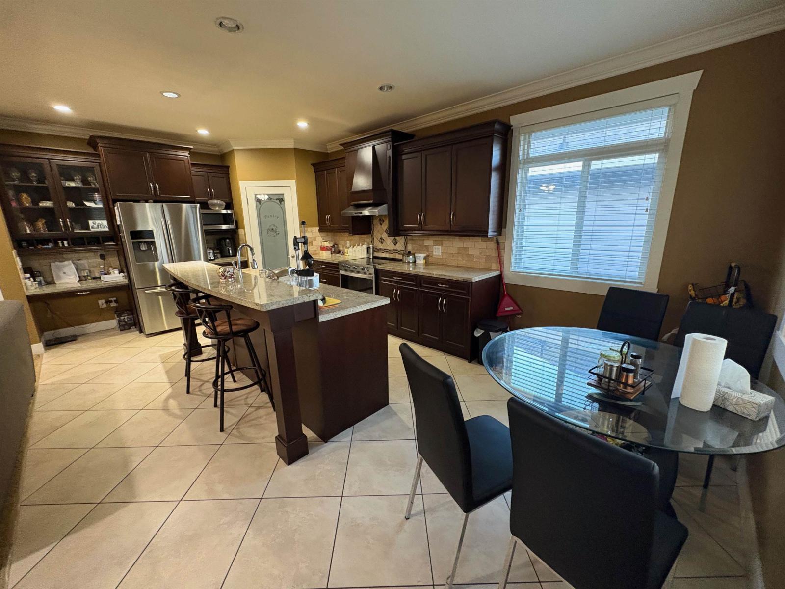 2731 Carriage Court, Abbotsford, British Columbia  V4X 0A3 - Photo 8 - R3081583