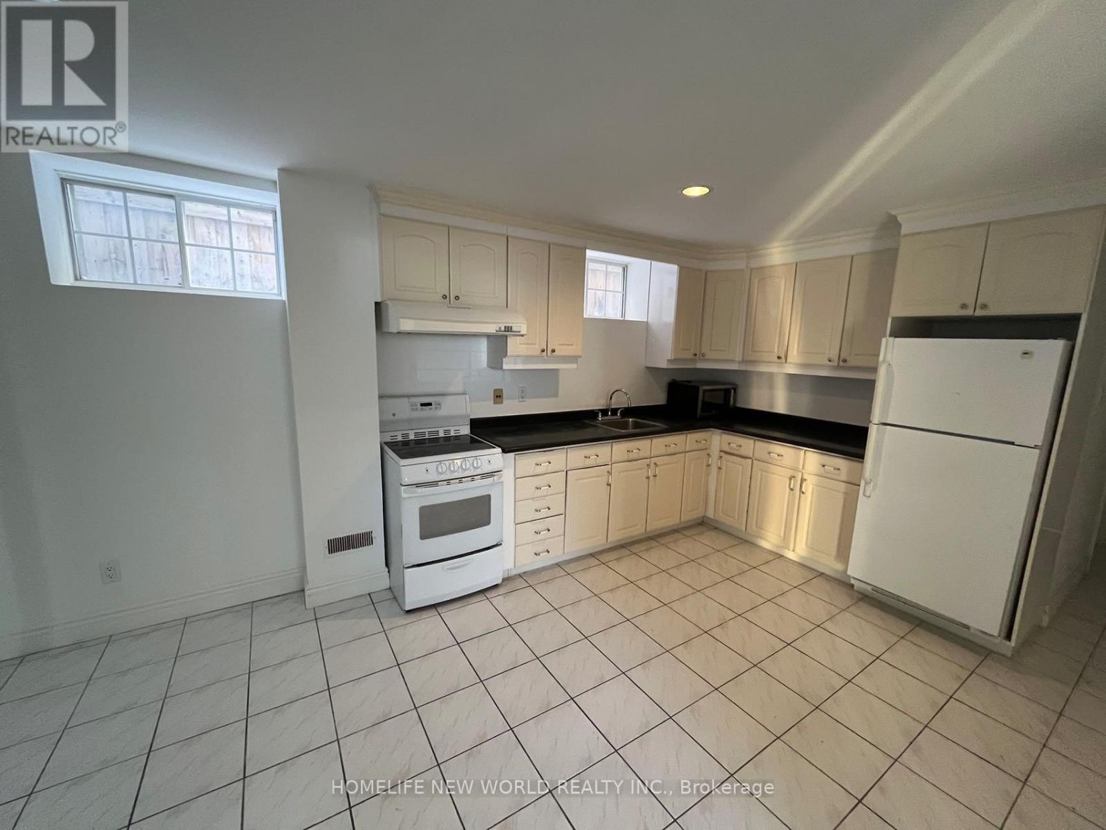 298 Mckee Avenue, Toronto, Ontario  M2N 4E3 - Photo 3 - C12719114