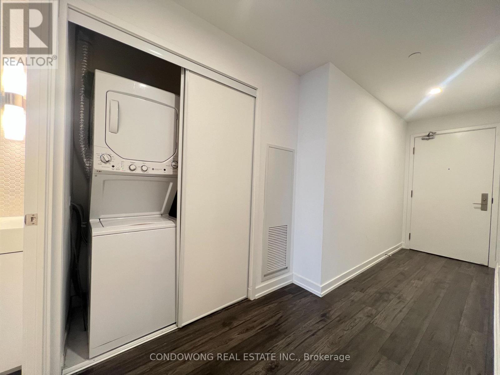 401 - 33 Helendale Avenue, Toronto, Ontario  M4R 0A4 - Photo 2 - C12719118