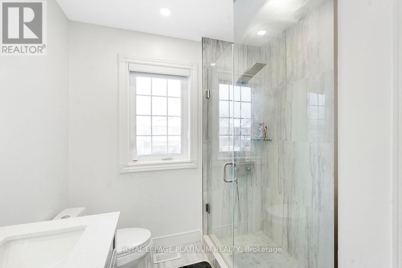 23 Mendoza Drive, Brampton, Ontario  L7A 3M1 - Photo 13 - W12718974