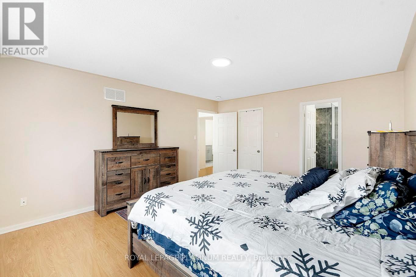 23 Mendoza Drive, Brampton, Ontario  L7A 3M1 - Photo 21 - W12718974