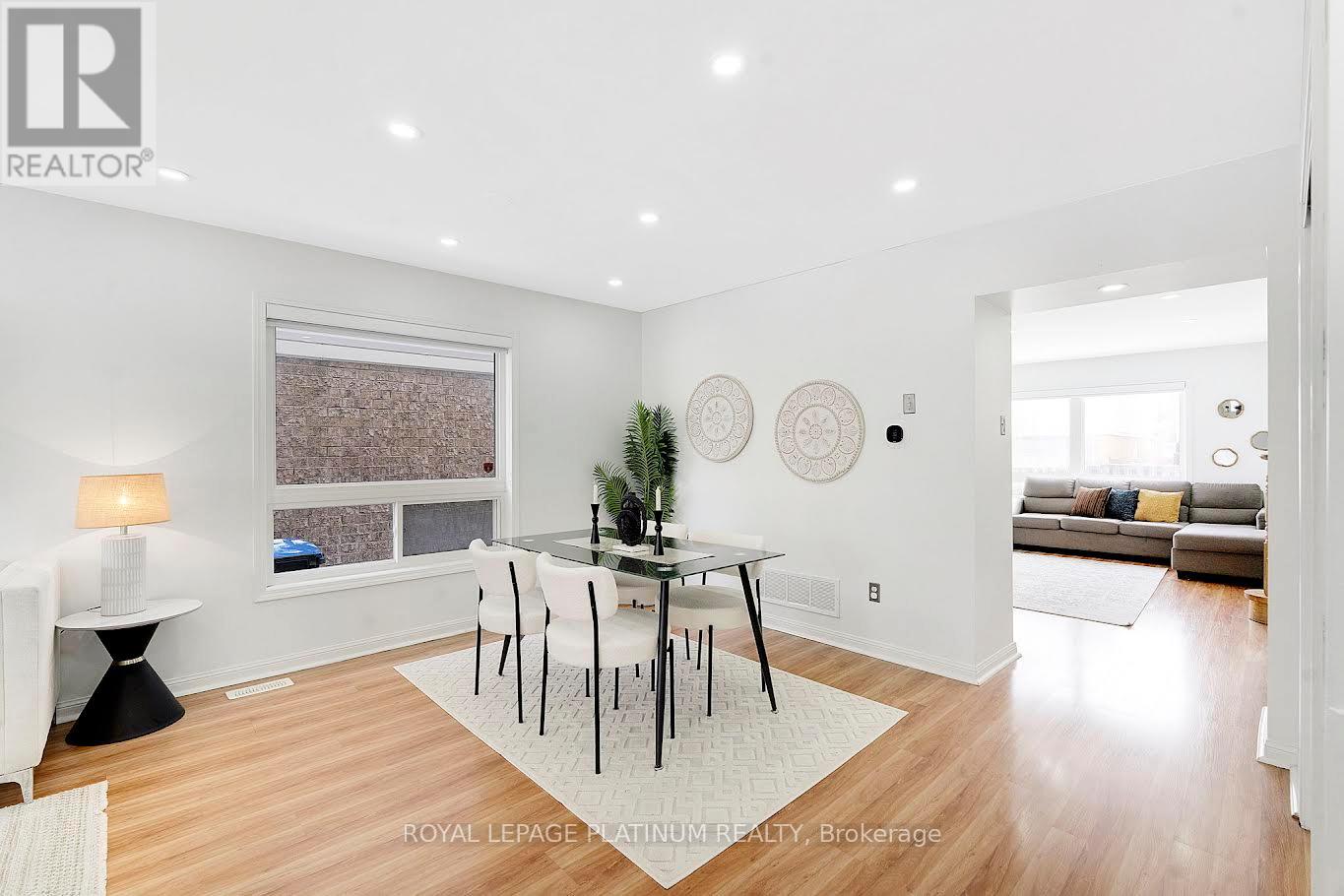 23 Mendoza Drive, Brampton, Ontario  L7A 3M1 - Photo 5 - W12718974