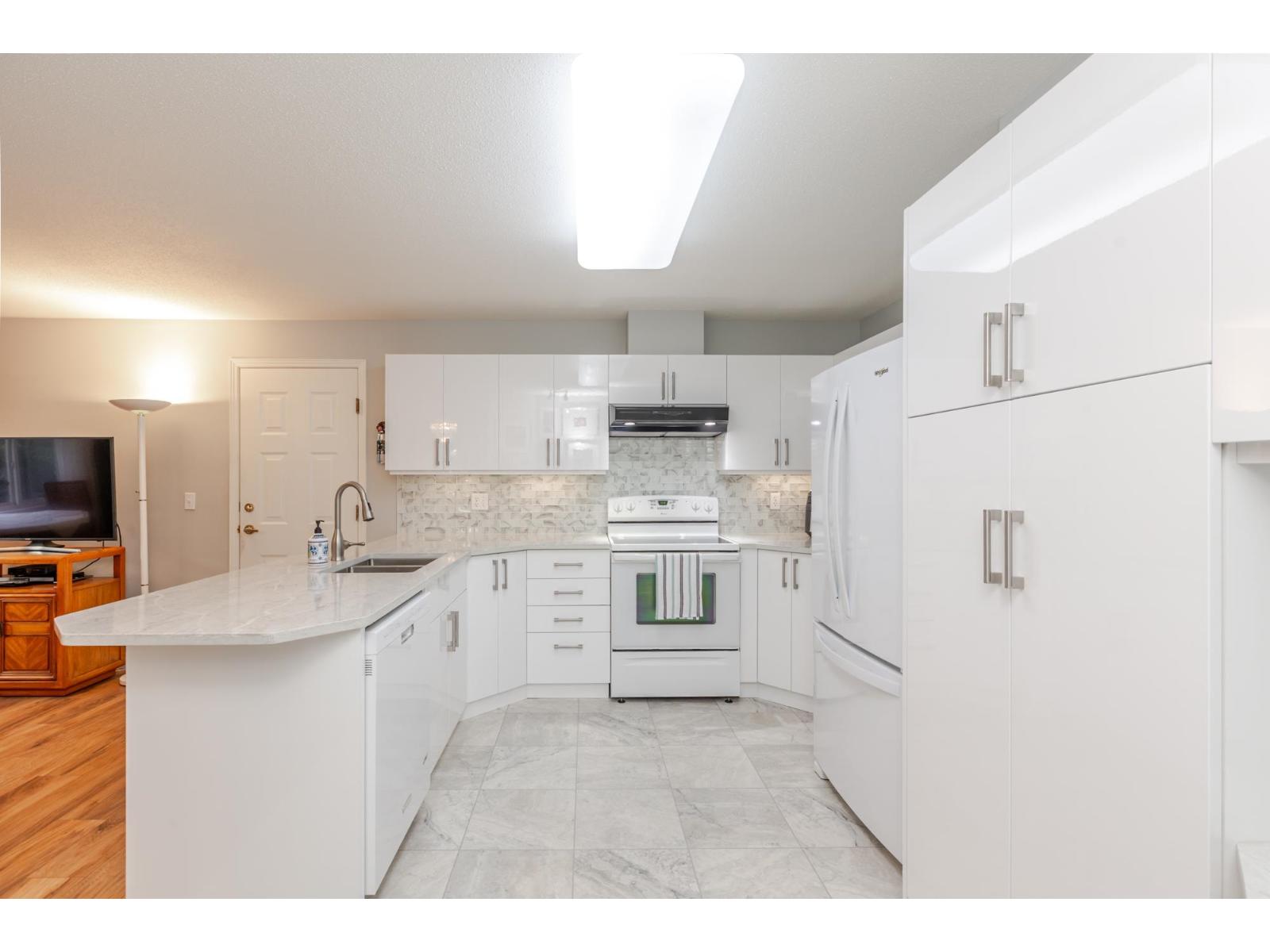 306 13888 70 Avenue, Surrey, British Columbia  V3W 0R8 - Photo 14 - R3081340