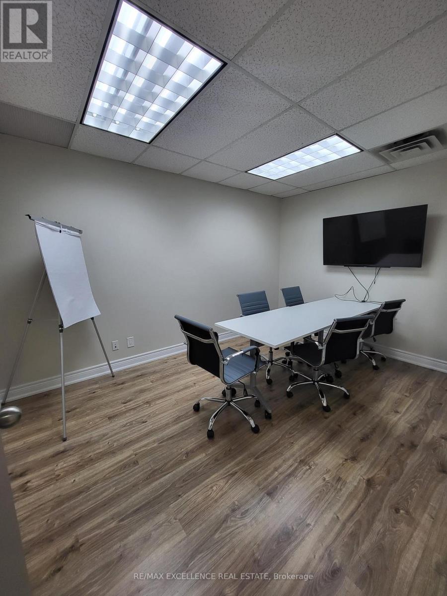 103 - 2896 South Sheridan Way, Oakville, Ontario  L6J 7L4 - Photo 6 - W12719106