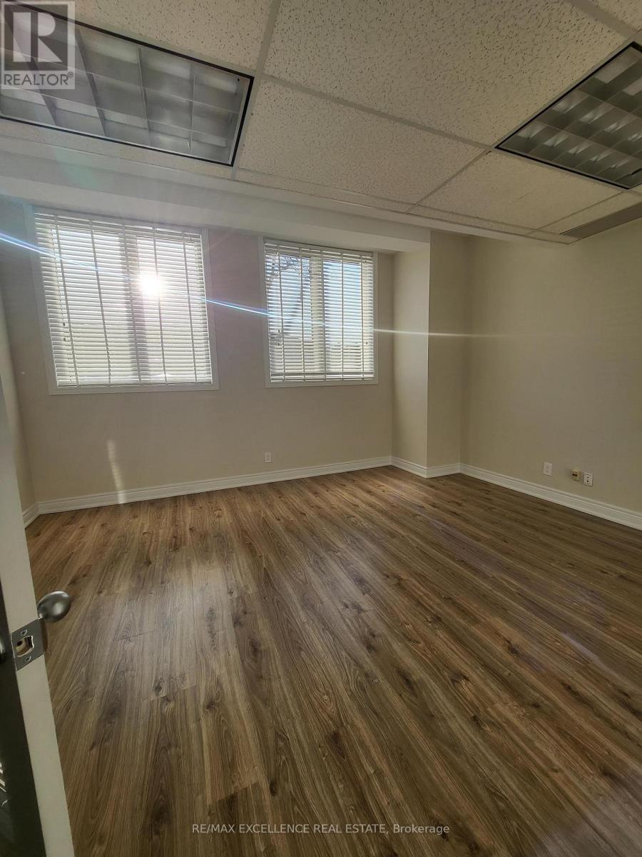 103 - 2896 South Sheridan Way, Oakville, Ontario  L6J 7L4 - Photo 7 - W12719106