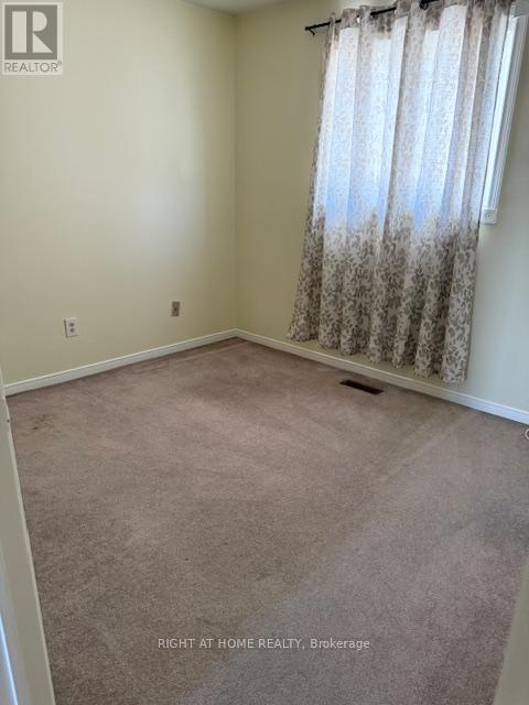 406 Hillbury Drive, Mississauga, Ontario  L5R 1X7 - Photo 13 - W12719116