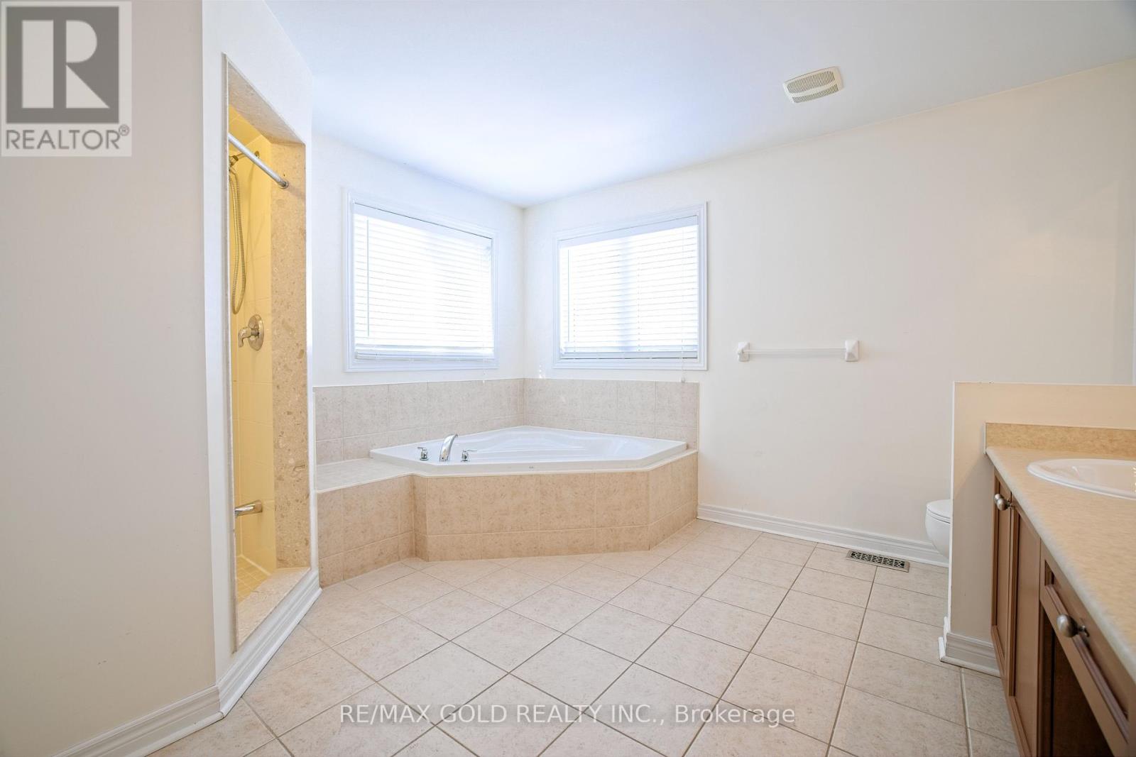 69 Calderstone Road, Brampton, Ontario  L6P 2A7 - Photo 23 - W12719130