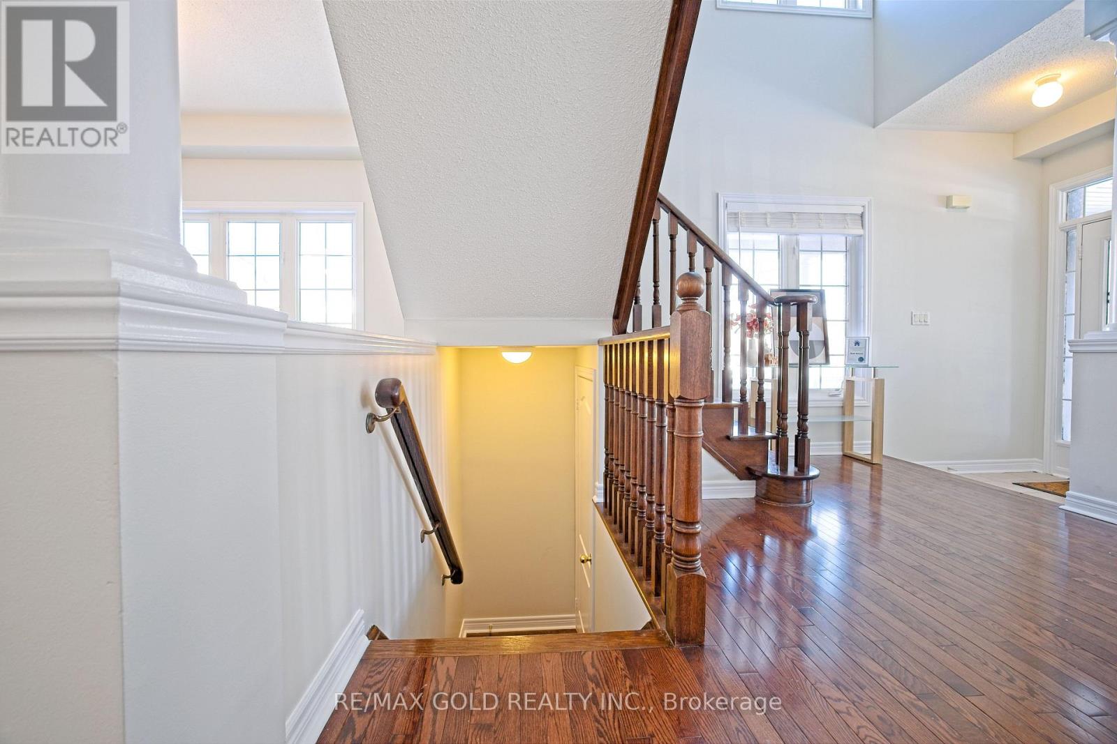 69 Calderstone Road, Brampton, Ontario  L6P 2A7 - Photo 33 - W12719130