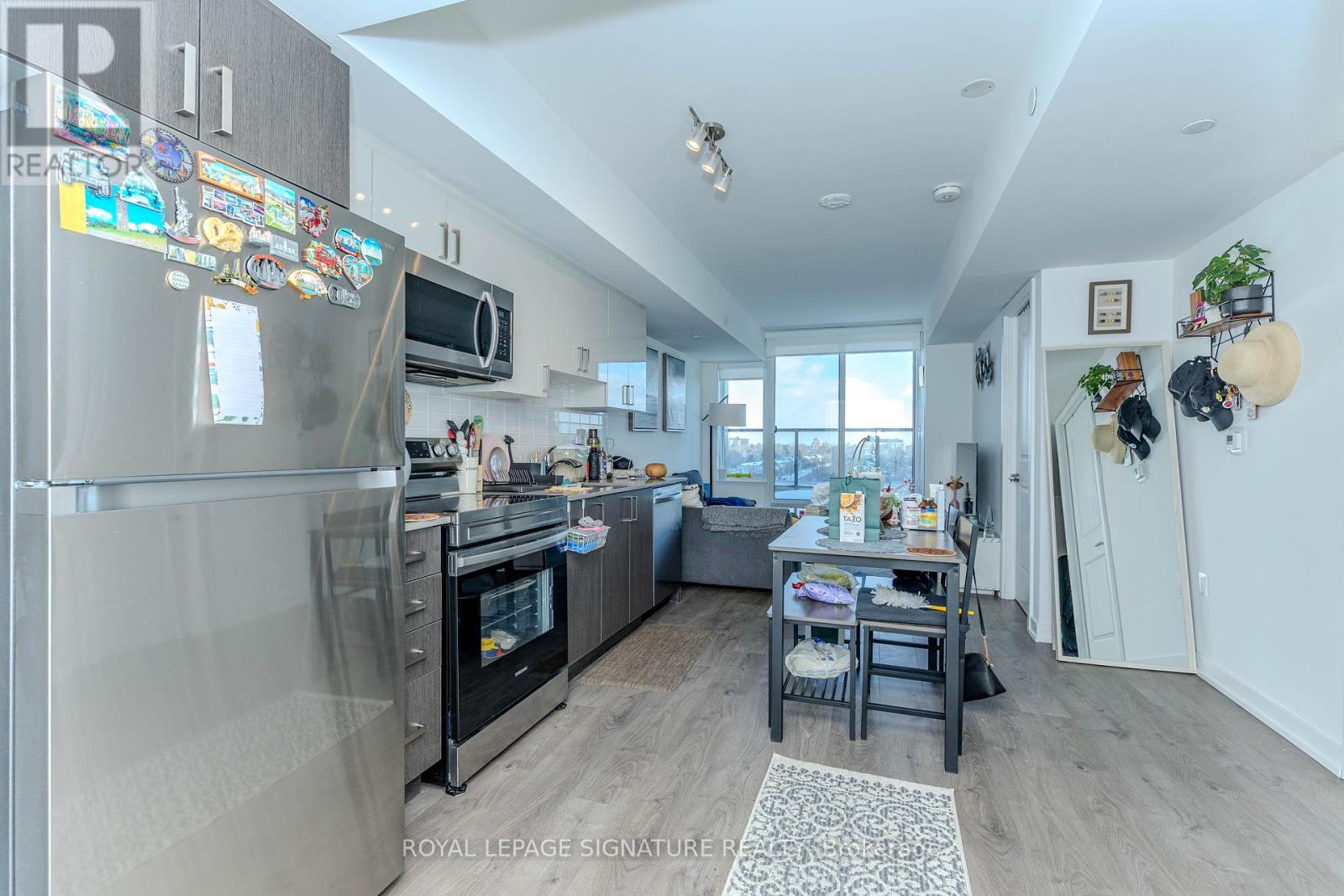 813 - 556 Marlee Avenue, Toronto, Ontario  M6B 0B1 - Photo 7 - W12719134