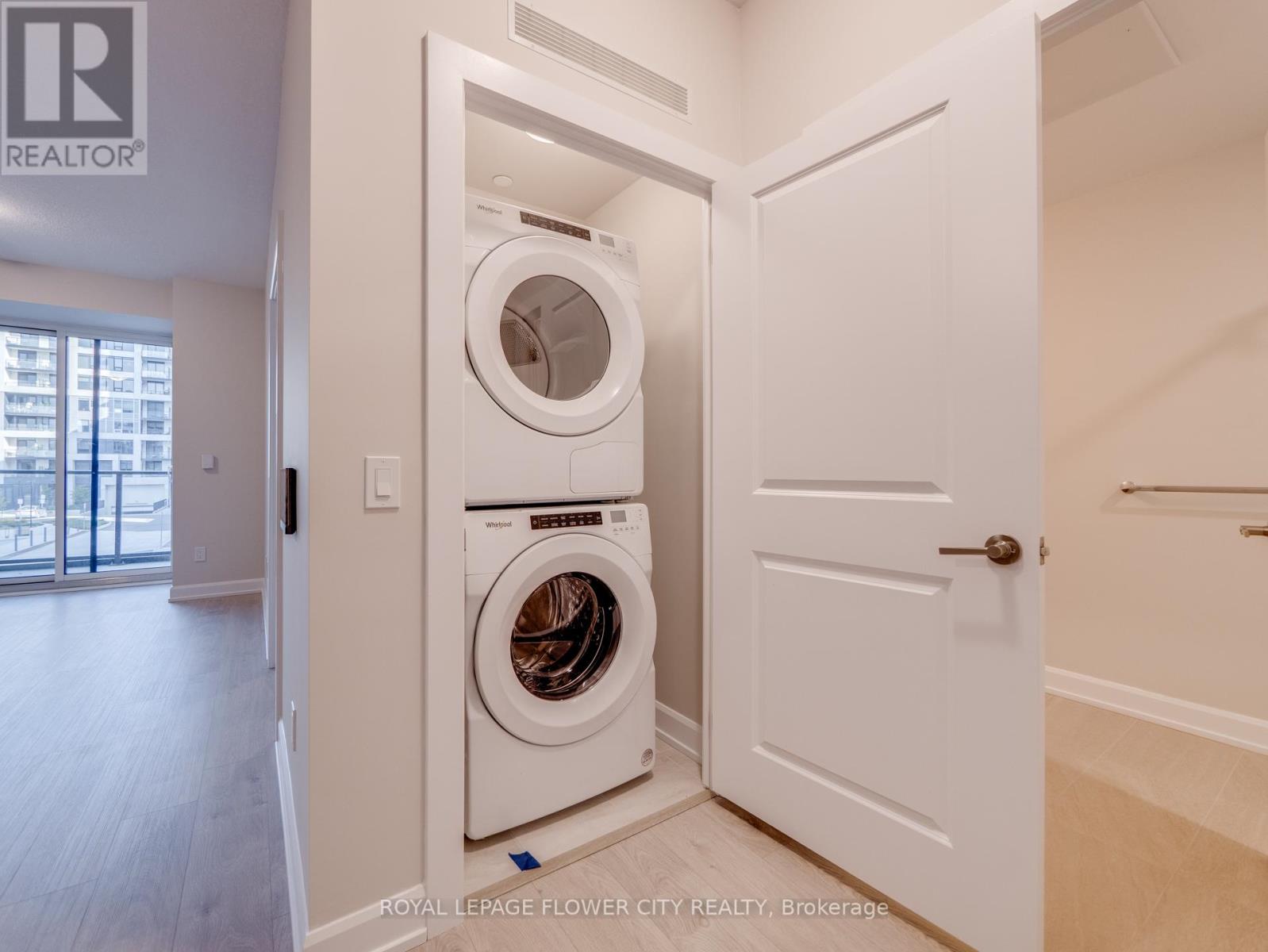 213 - 3220 William Coltson Avenue, Oakville, Ontario  L6H 7X9 - Photo 18 - W12719144