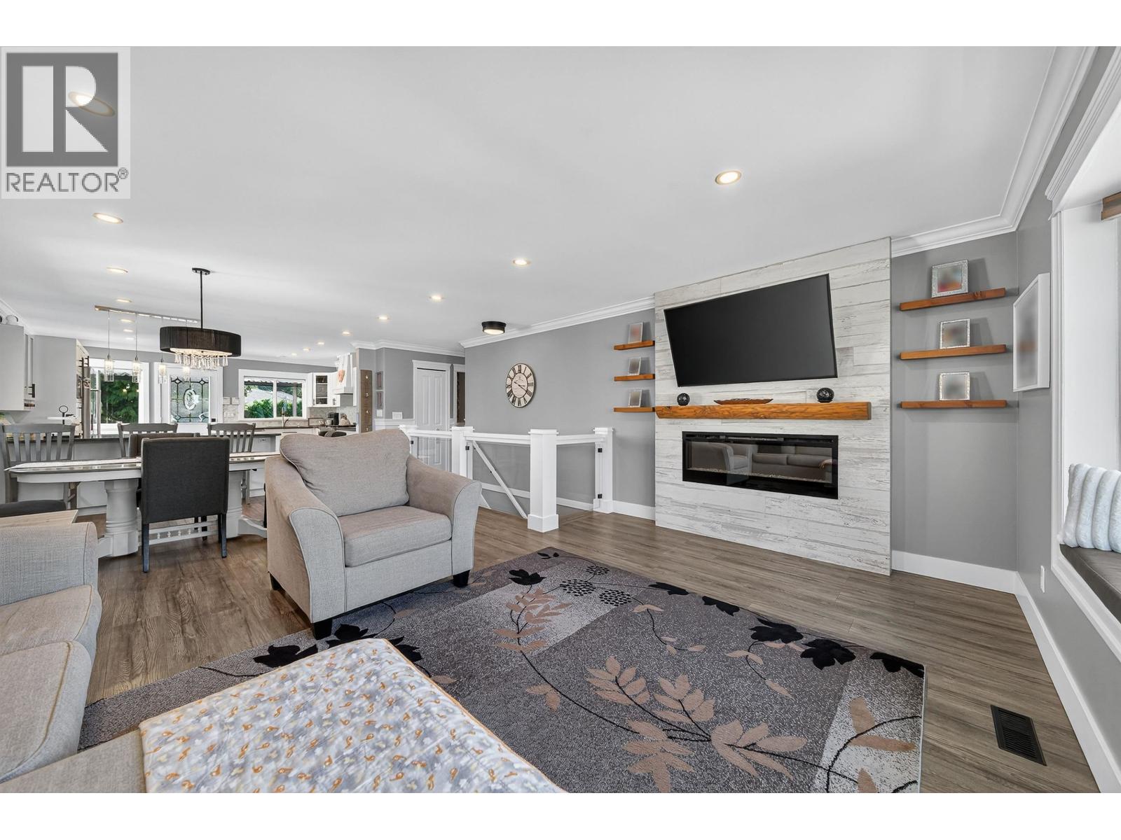 20140 Bruce Avenue, Maple Ridge, British Columbia  V2X 8Y4 - Photo 3 - R3069150