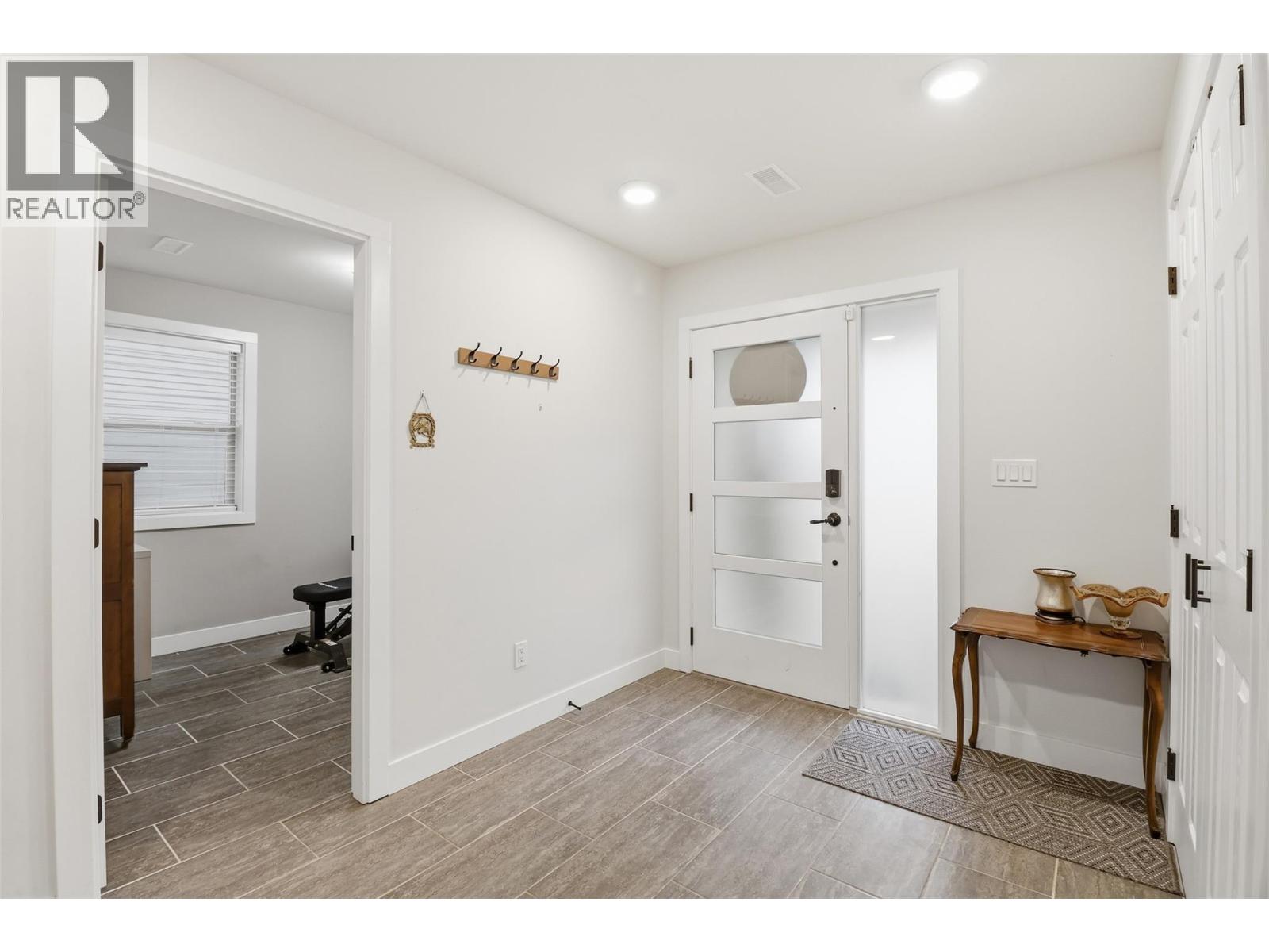 632 Enzo Road, Kamloops, British Columbia  V2B 0E6 - Photo 4 - 10373577