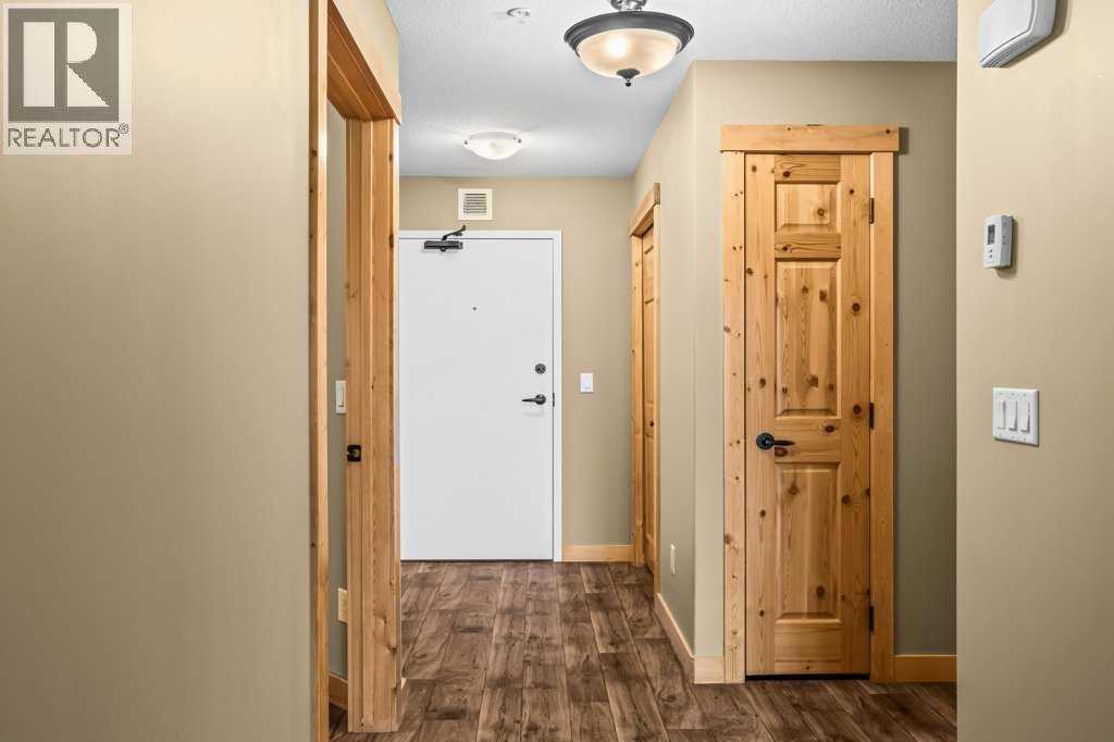 323, 300 Palliser Lane, Canmore, Alberta  T1W 0H5 - Photo 4 - A2270975