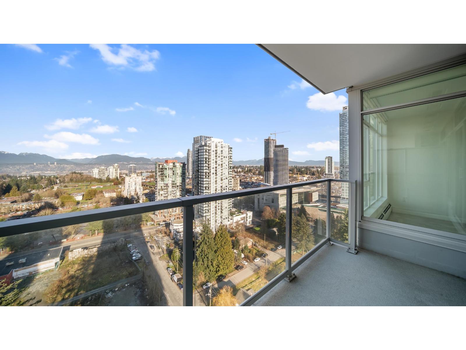 2004 13350 Central Avenue, Surrey, British Columbia  V3T 0S1 - Photo 11 - R3081995