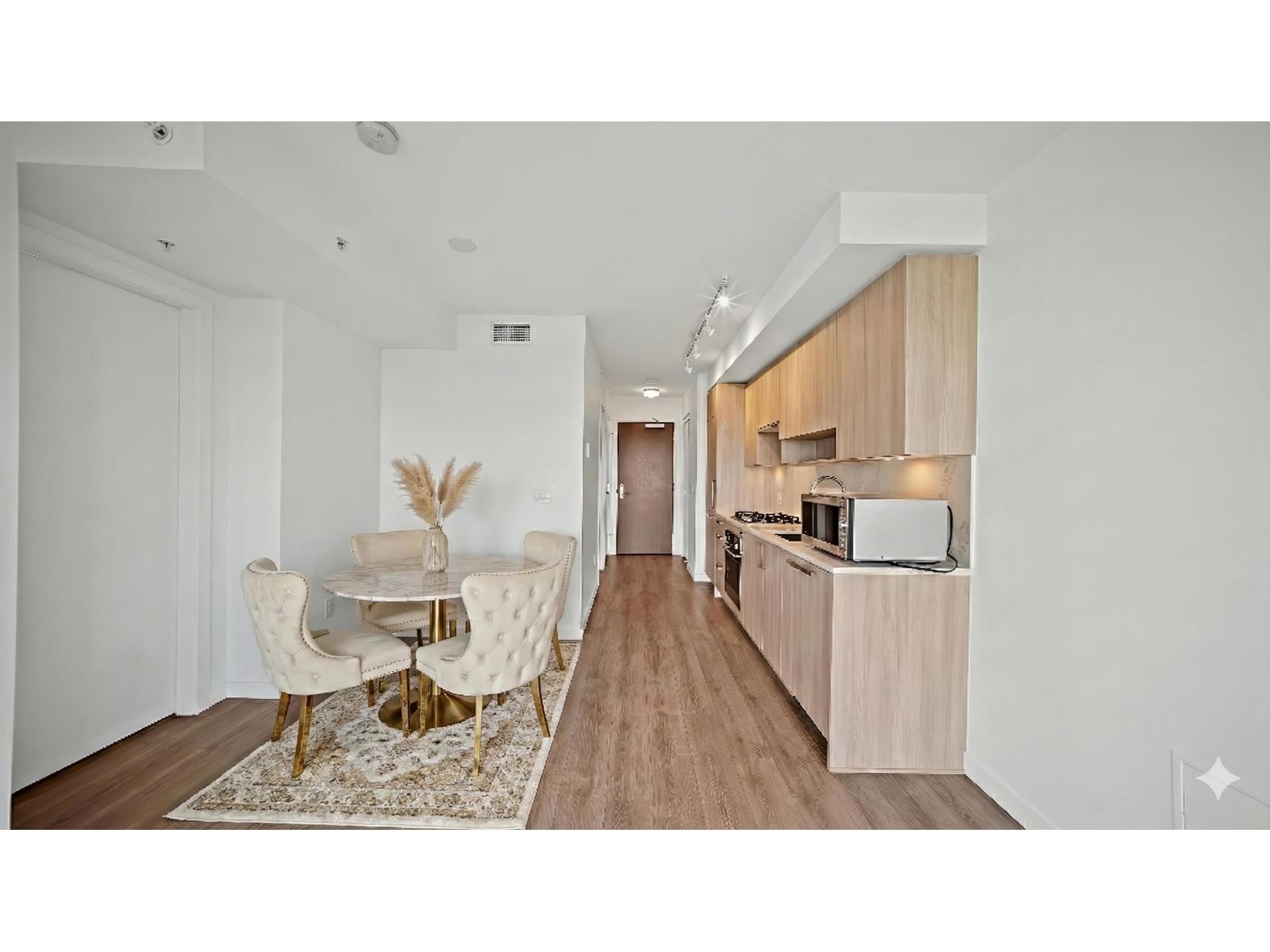 2004 13350 Central Avenue, Surrey, British Columbia  V3T 0S1 - Photo 6 - R3081995