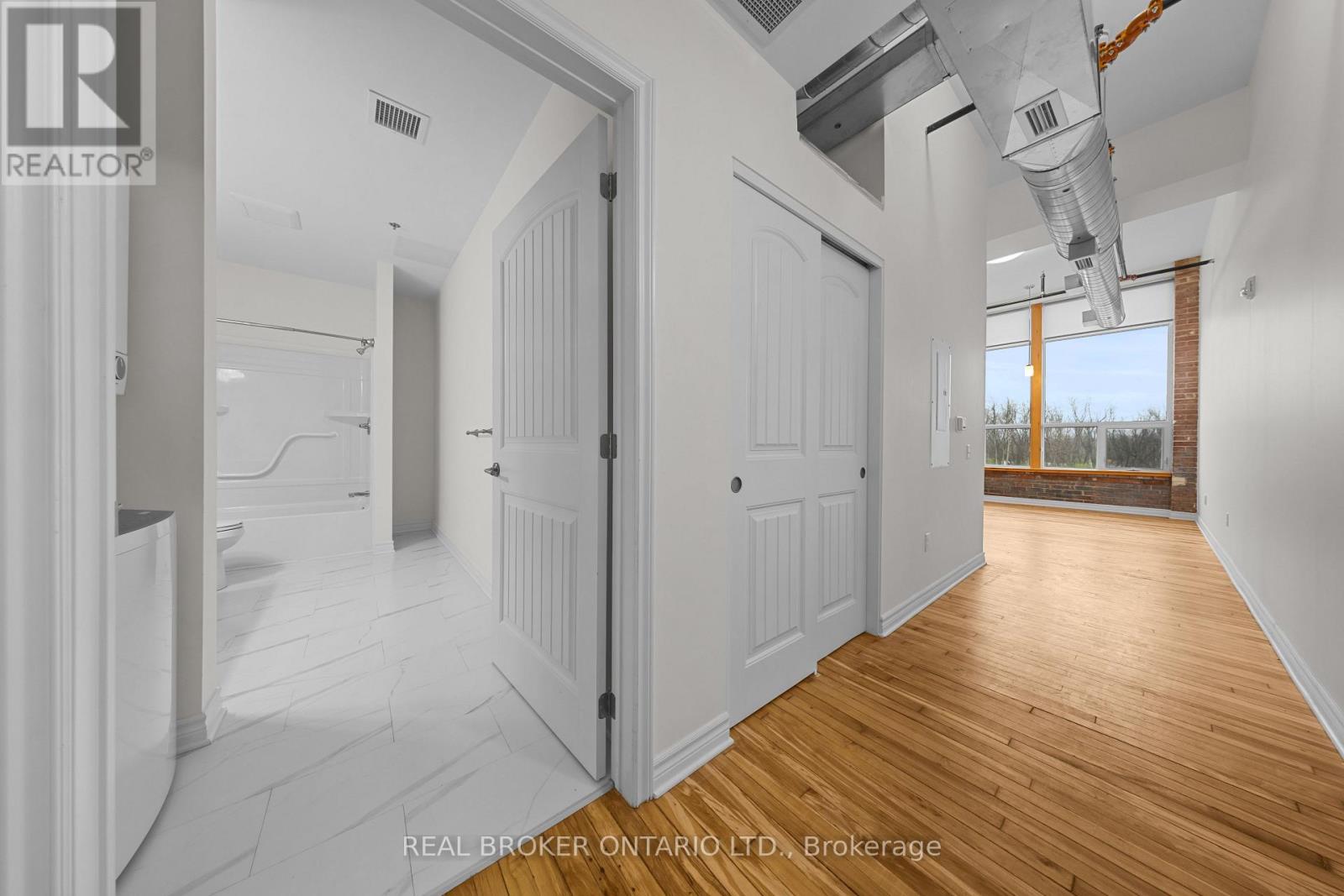 212 - 150 Mill Street, Carleton Place, Ontario  K7C 1T4 - Photo 3 - X12719198