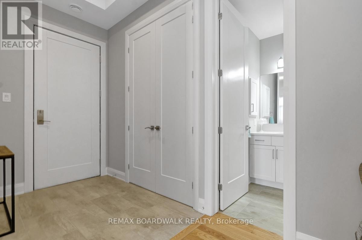 201 - 110 Cortile Private, Ottawa, Ontario  K1V 2S8 - Photo 6 - X12719206