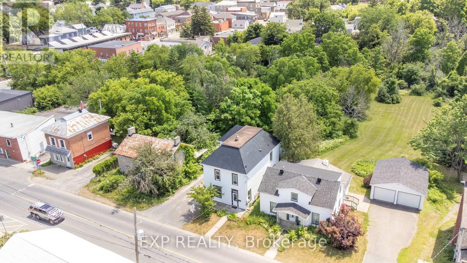 14-16 Clothier Street W, North Grenville, Ontario  K0G 1J0 - Photo 30 - X12719226