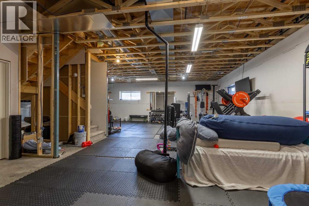 4889 7th Street W, Claresholm, Alberta  T0L 0T0 - Photo 23 - A2280289