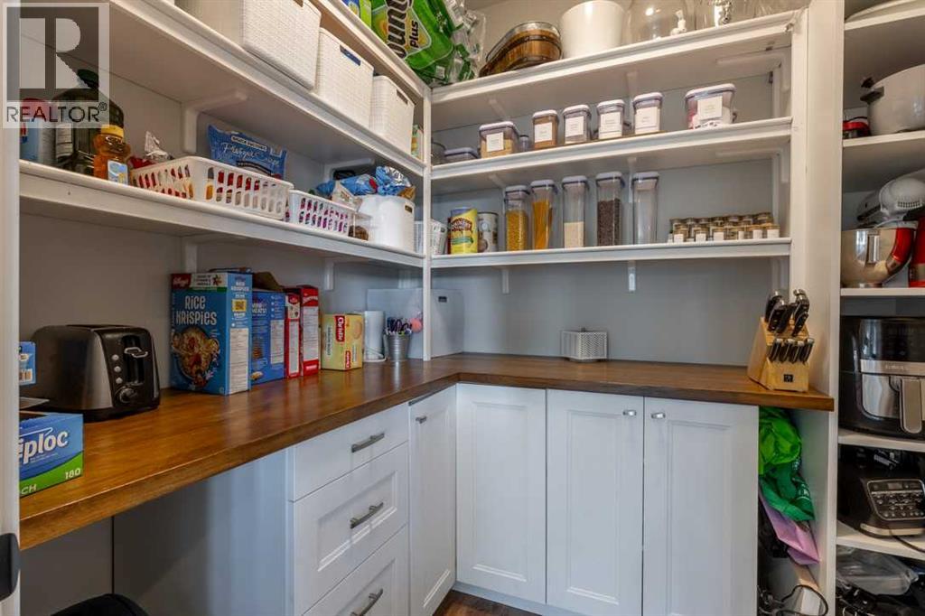 4889 7th Street W, Claresholm, Alberta  T0L 0T0 - Photo 9 - A2280289