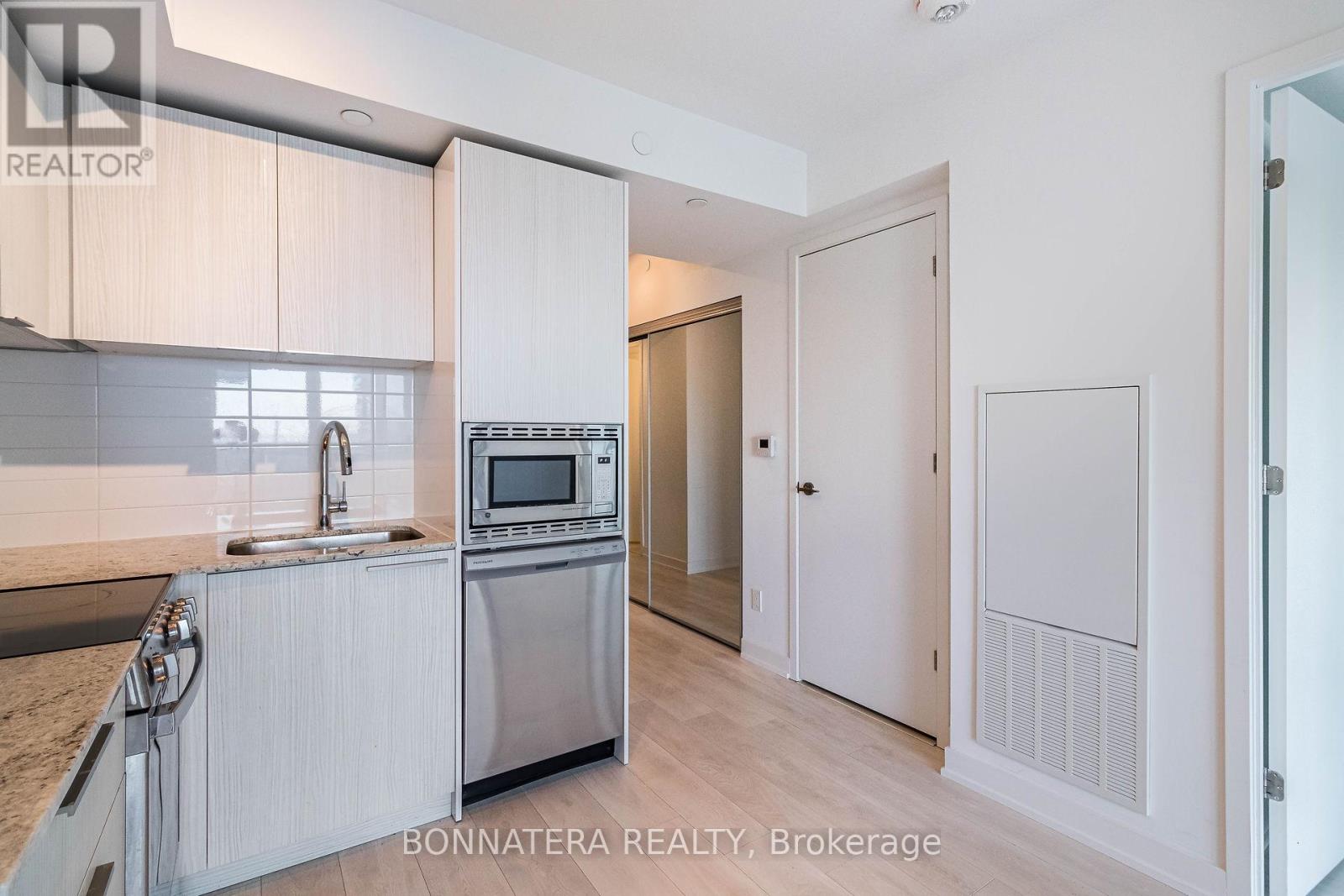 2113 - 501 Yonge Street, Toronto, Ontario M4Y 0G8 - Photo 19 - C12719208