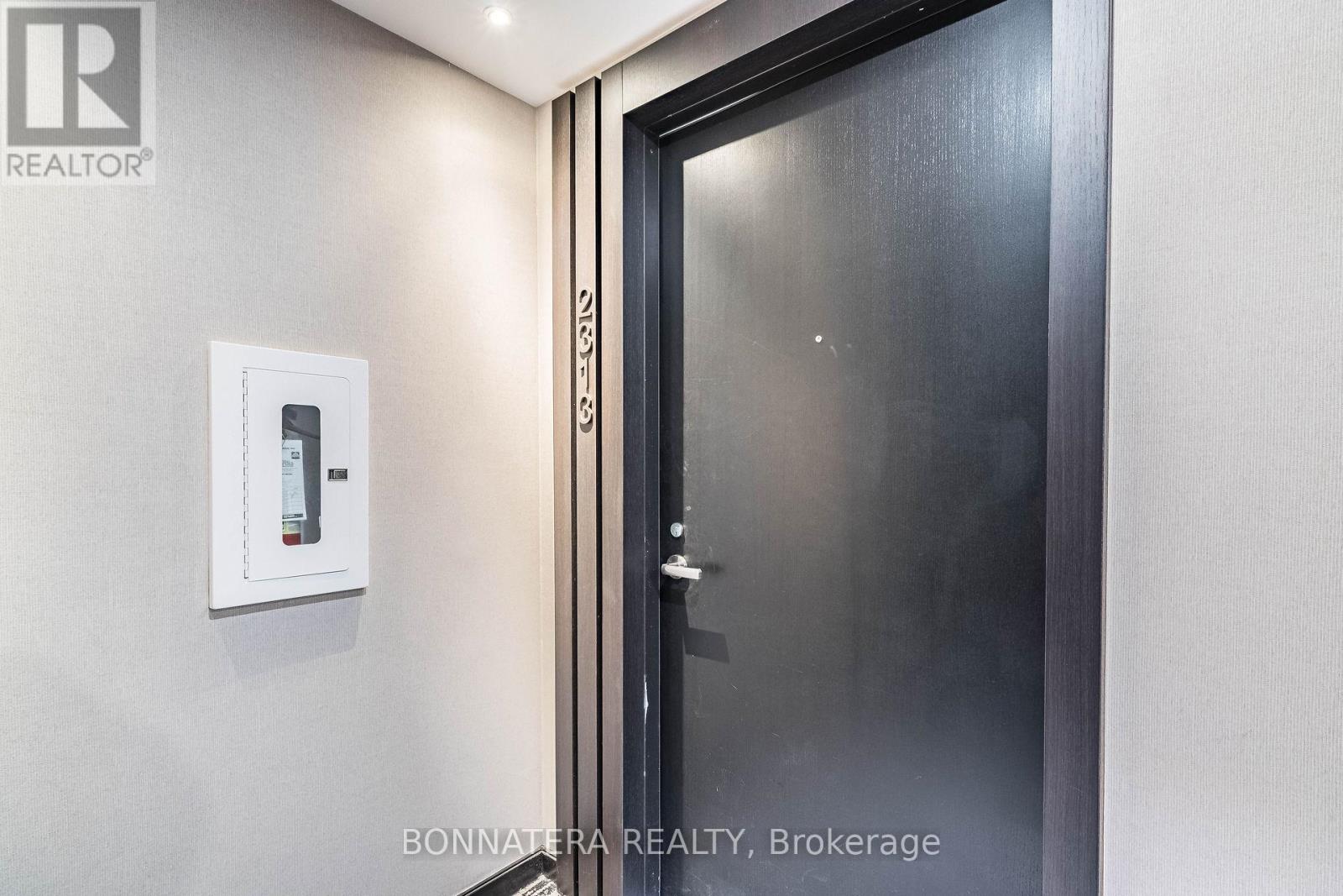 2113 - 501 Yonge Street, Toronto, Ontario M4Y 0G8 - Photo 5 - C12719208