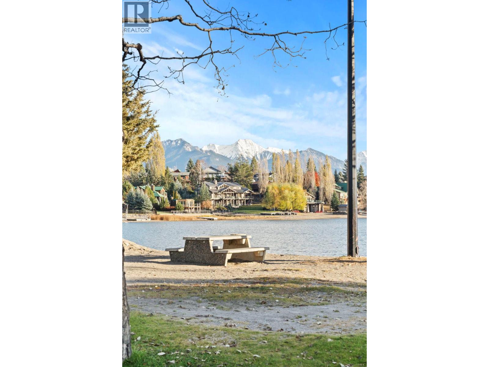 1 Stoddart Estates Drive, Windermere, British Columbia  V0K 1B0 - Photo 4 - 10372414