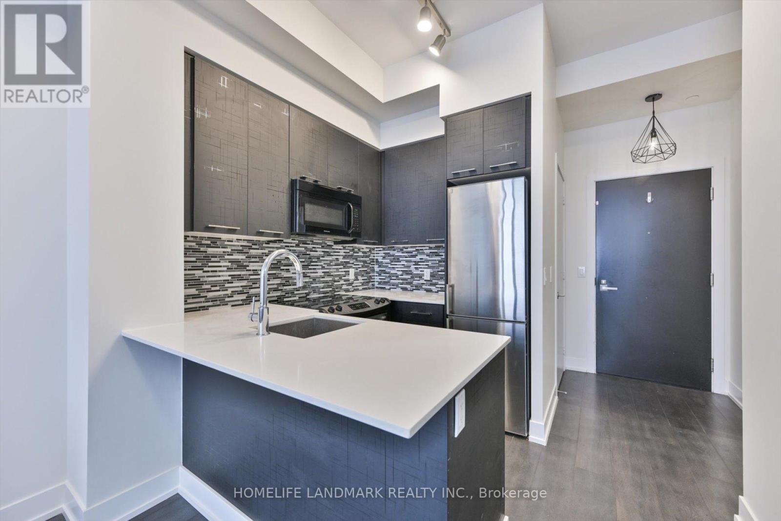 Lph20 - 9471 Yonge Street, Richmond Hill, Ontario  L4C 1V4 - Photo 10 - N12719162