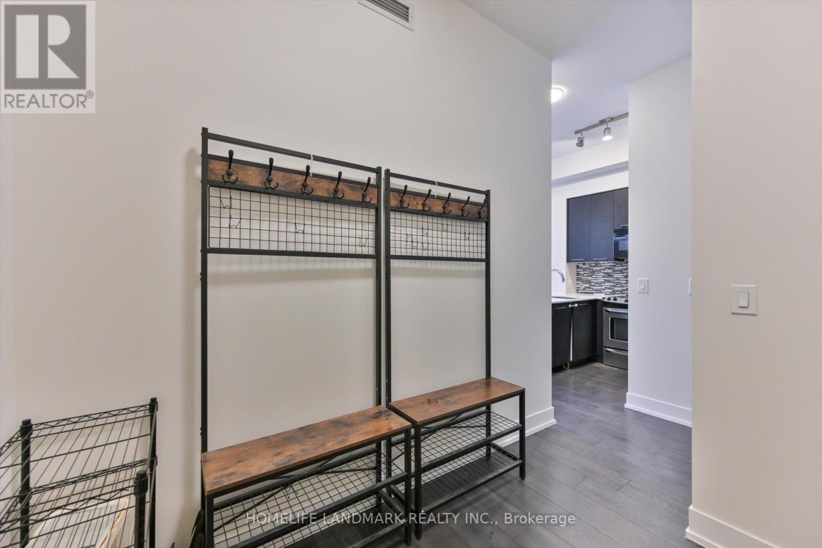 Lph20 - 9471 Yonge Street, Richmond Hill, Ontario  L4C 1V4 - Photo 8 - N12719162