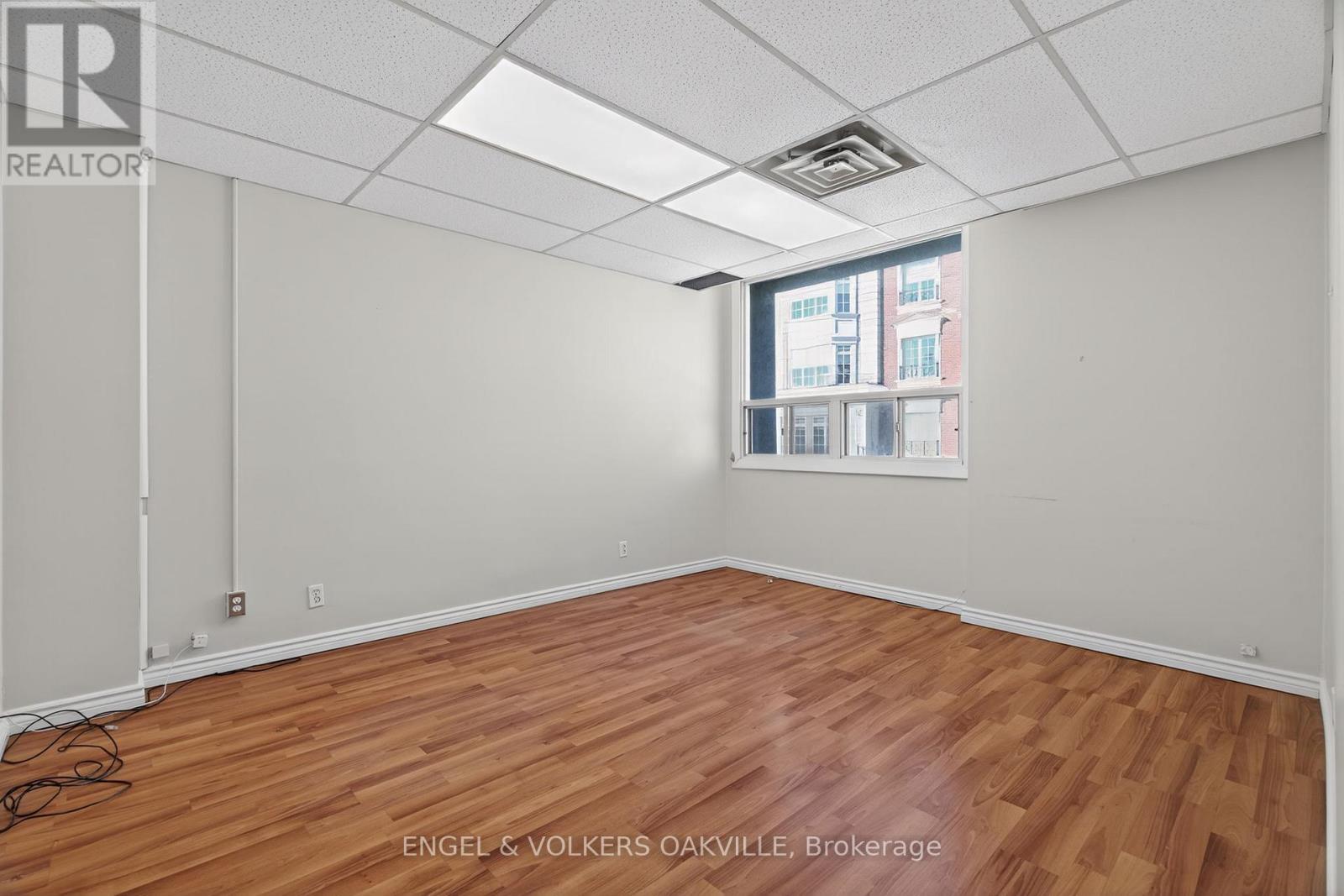 260 Church Street, Oakville, Ontario  L6J 1N6 - Photo 12 - W12719146