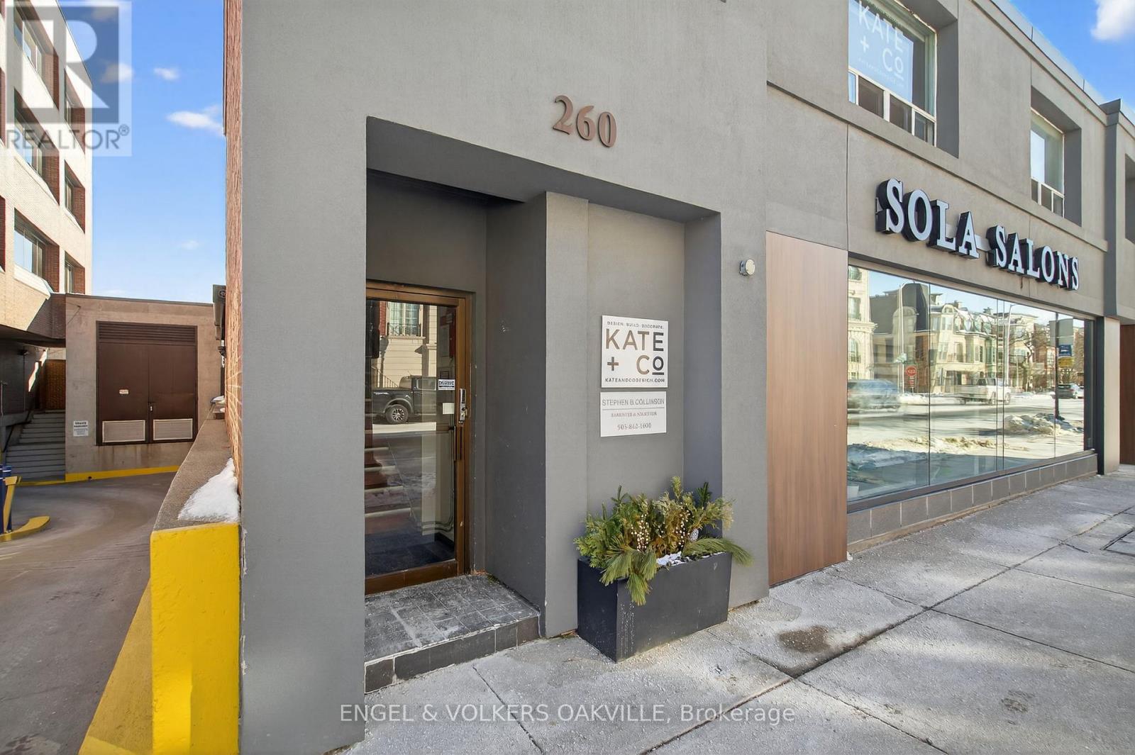 260 Church Street, Oakville, Ontario  L6J 1N6 - Photo 2 - W12719146