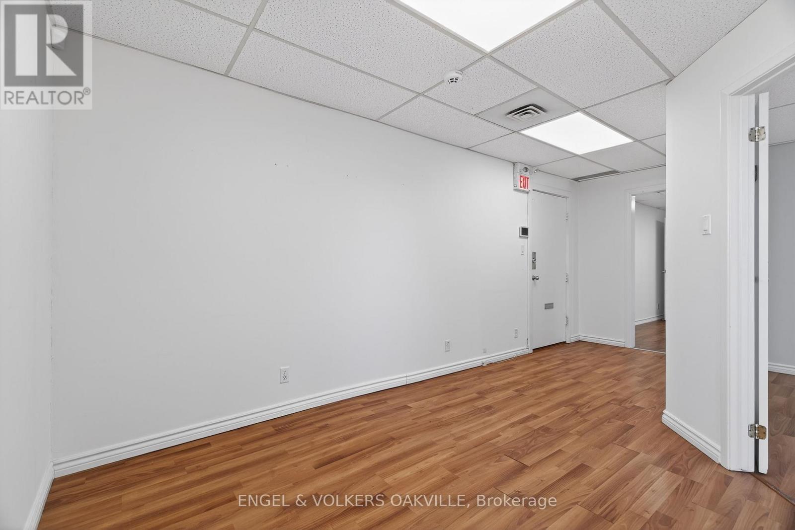 260 Church Street, Oakville, Ontario  L6J 1N6 - Photo 5 - W12719146