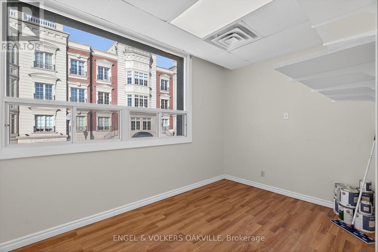 203 - 260 Church Street, Oakville, Ontario  L6J 1N6 - Photo 9 - W12719172