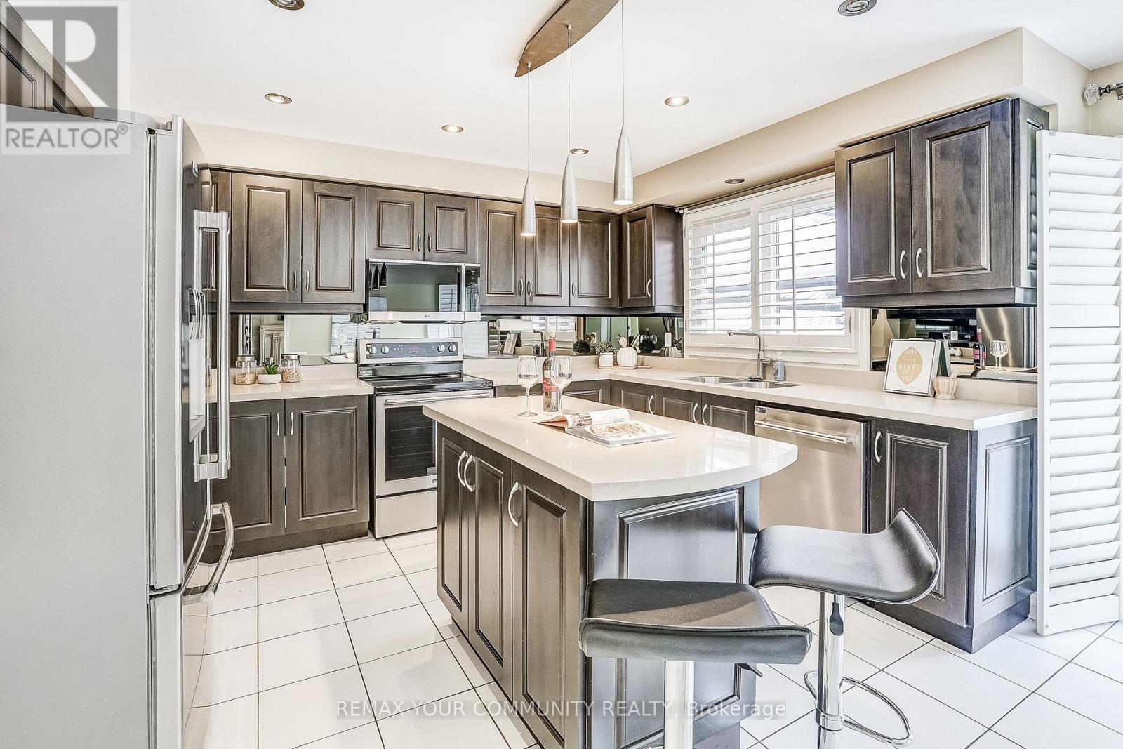 2629 Burnford Trail, Mississauga, Ontario  L5M 5E1 - Photo 15 - W12719192