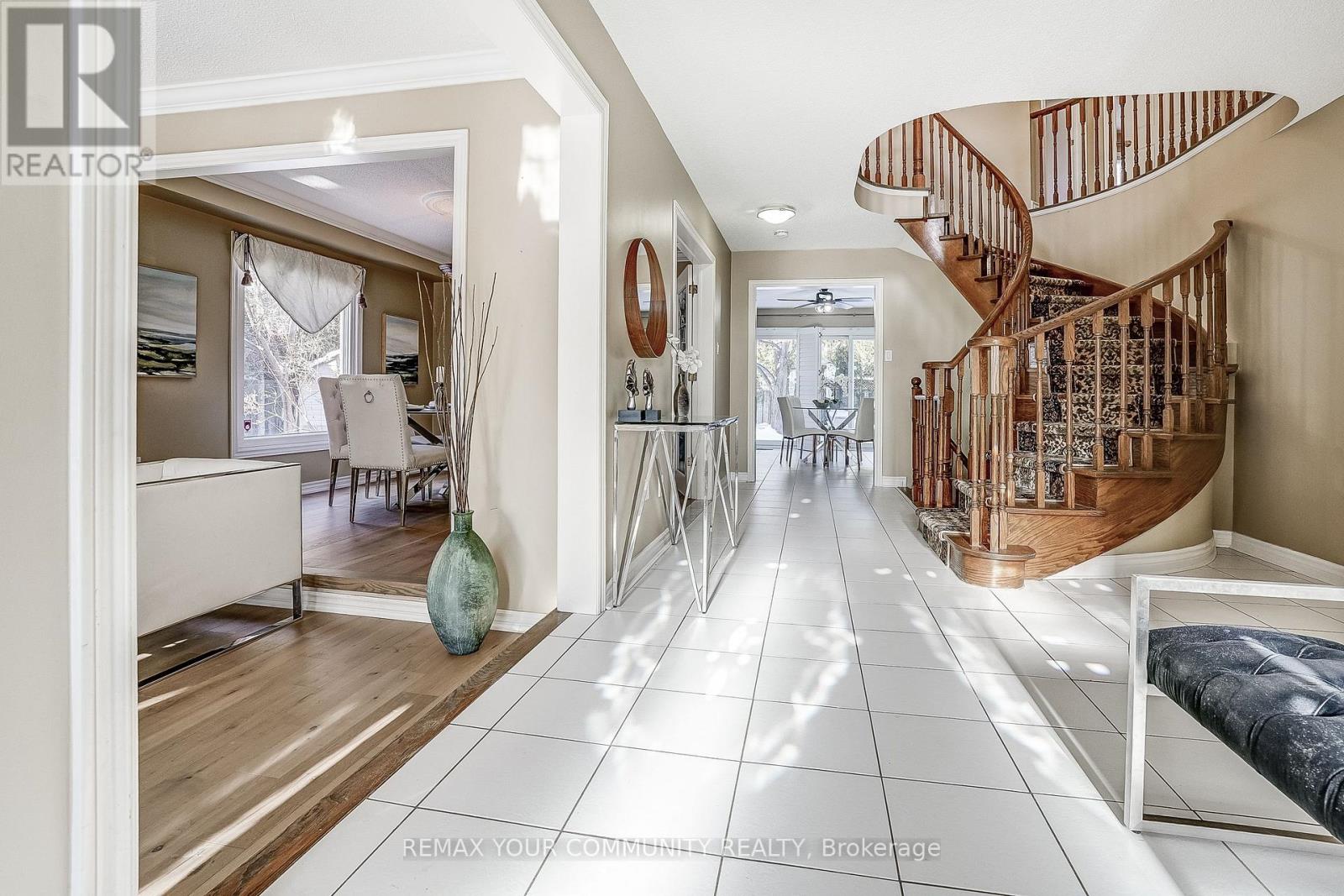 2629 Burnford Trail, Mississauga, Ontario  L5M 5E1 - Photo 6 - W12719192