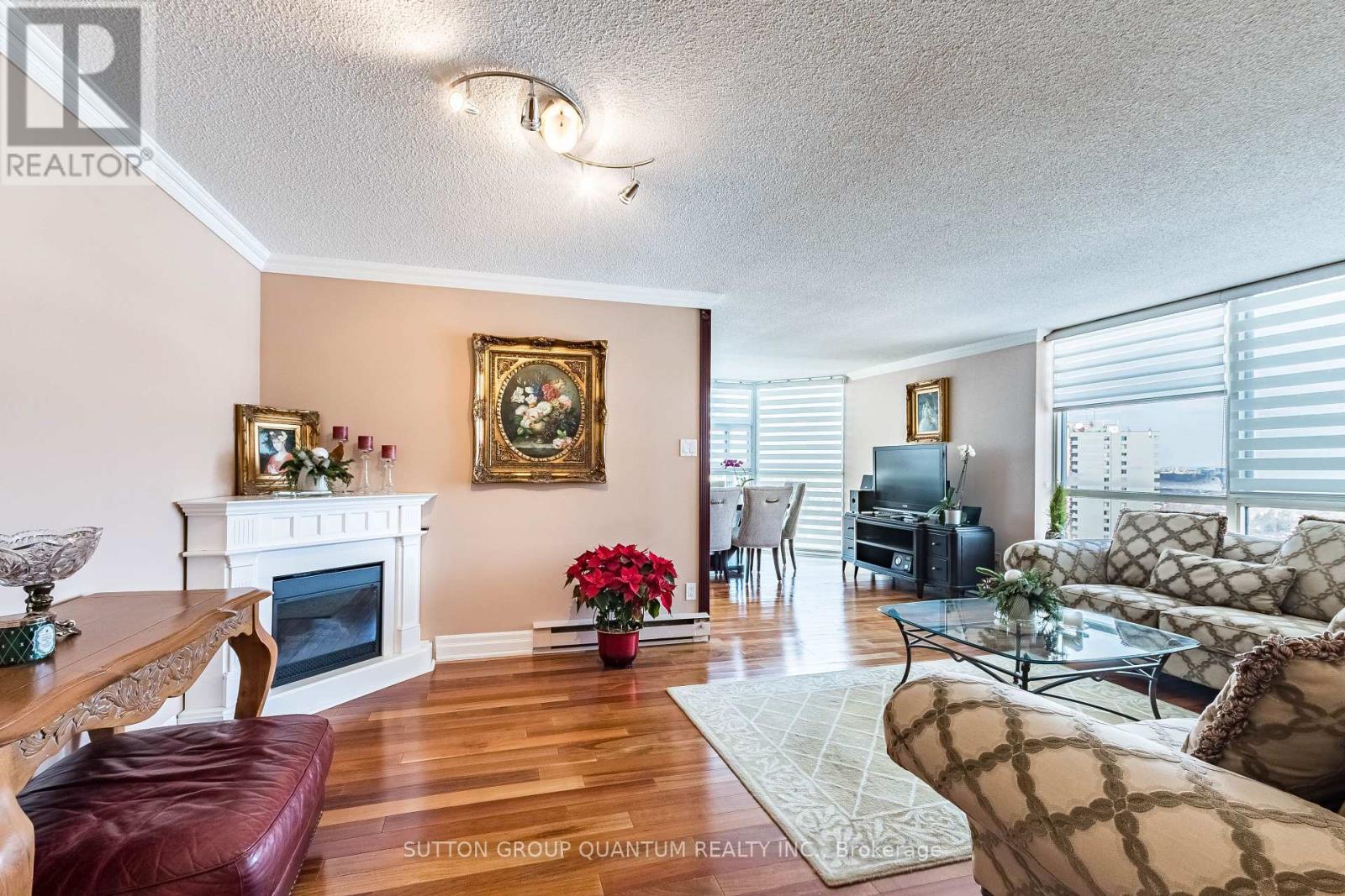 Ph04 - 1360 Rathburn Road E, Mississauga, Ontario  L4W 4H4 - Photo 10 - W12719204