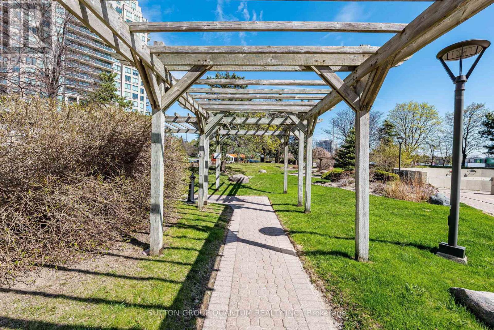 Ph04 - 1360 Rathburn Road E, Mississauga, Ontario  L4W 4H4 - Photo 39 - W12719204