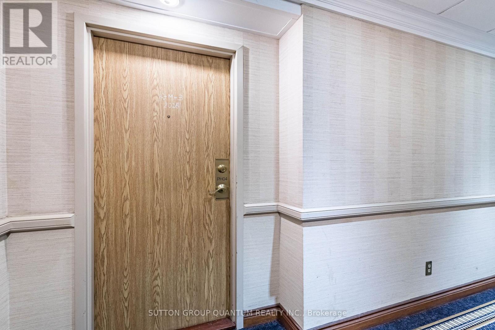 Ph04 - 1360 Rathburn Road E, Mississauga, Ontario  L4W 4H4 - Photo 7 - W12719204