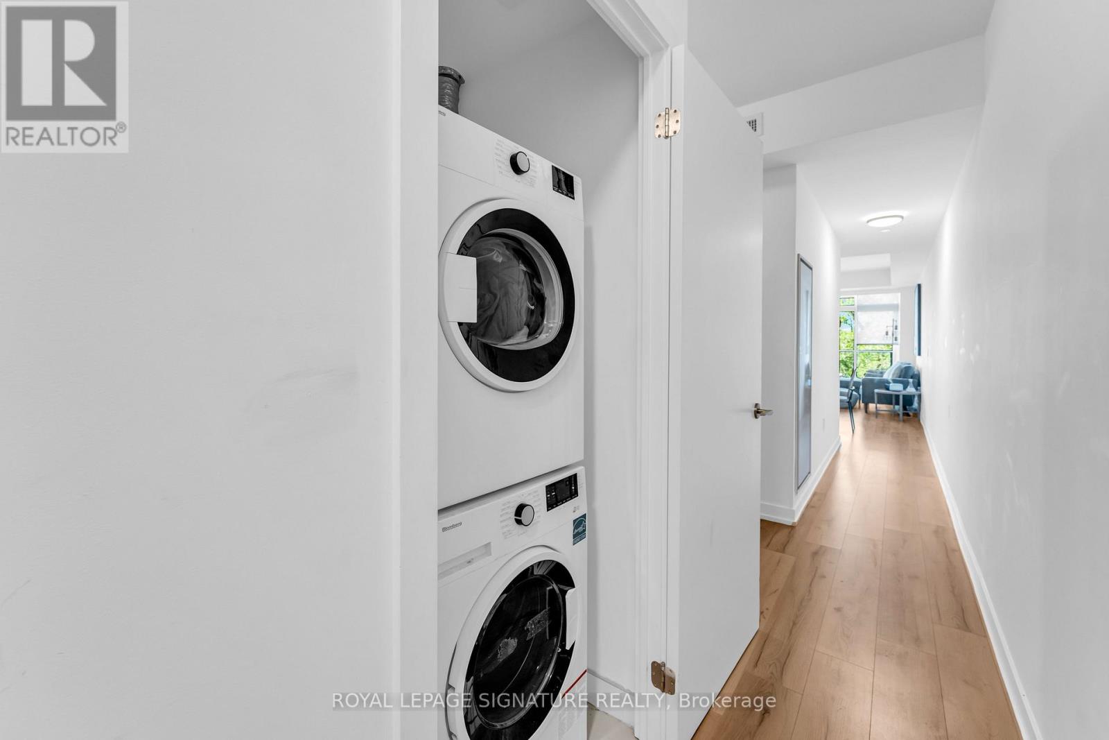 317 - 1195 The Queensway, Toronto, Ontario M8Z 1R6 - Photo 4 - W12719214