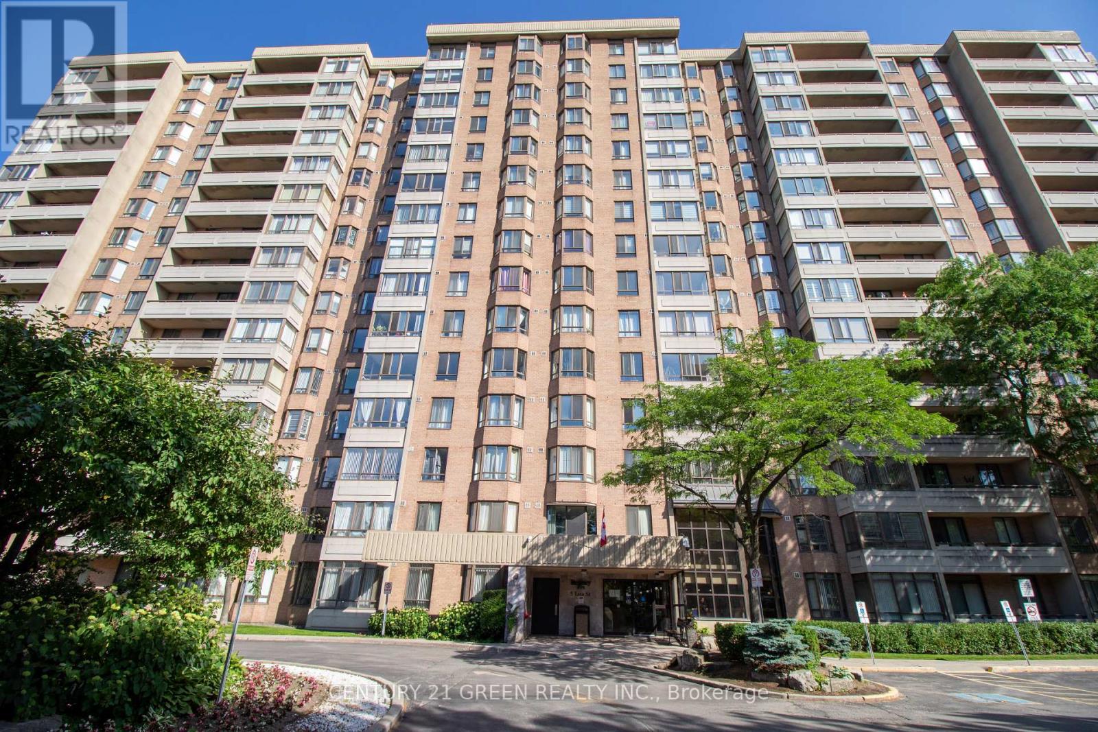 706 - 5 LISA STREET, Brampton, Ontario