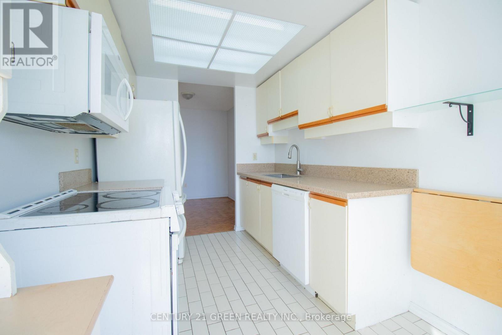 706 - 5 Lisa Street, Brampton, Ontario  L6T 4T4 - Photo 11 - W12719218