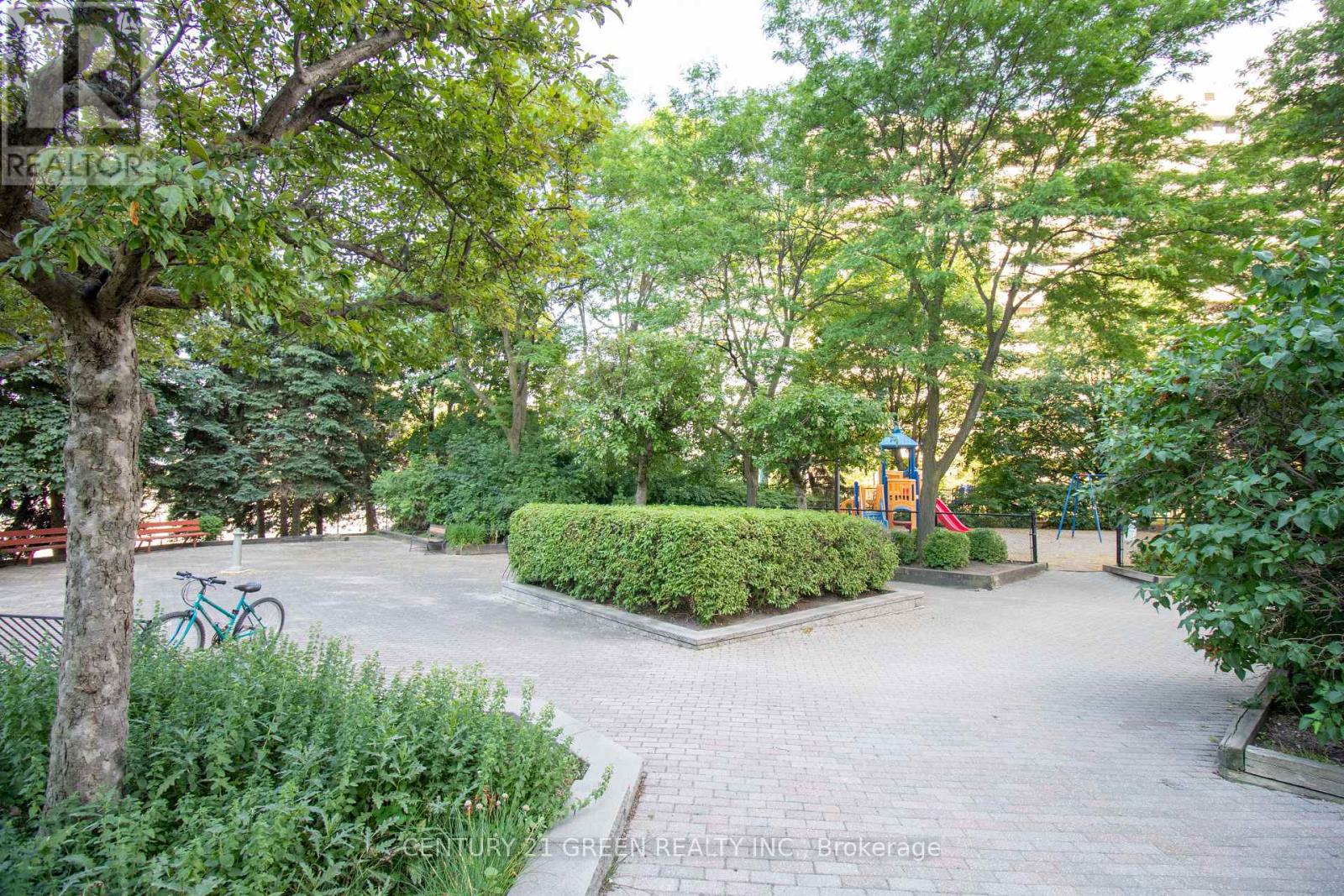 706 - 5 Lisa Street, Brampton, Ontario  L6T 4T4 - Photo 3 - W12719218