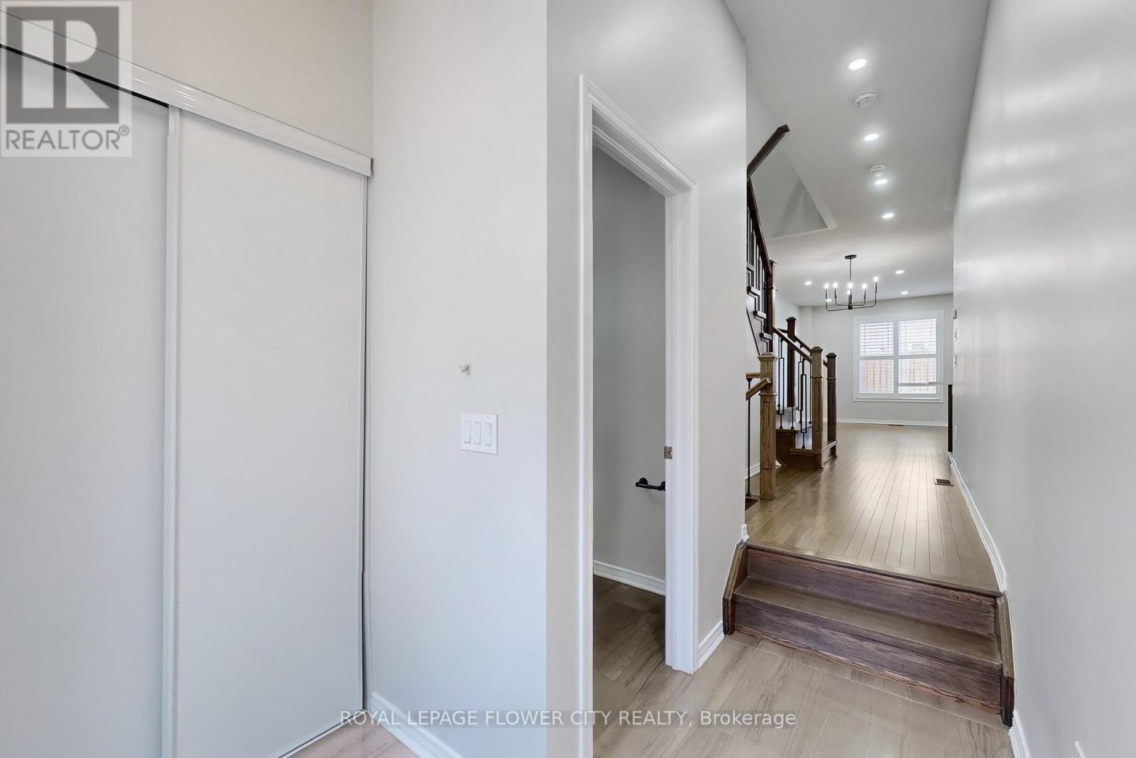 52 Valley Lane, Caledon, Ontario  L7C 4C9 - Photo 20 - W12719228