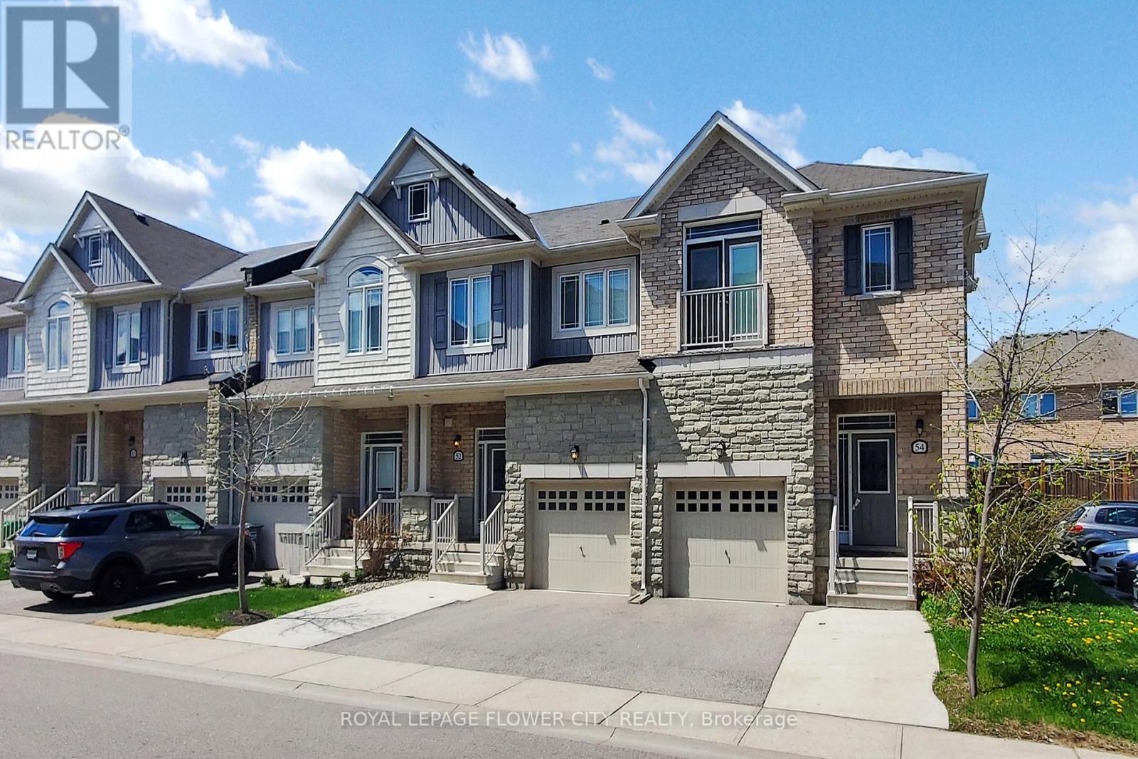 52 Valley Lane, Caledon, Ontario  L7C 4C9 - Photo 3 - W12719228