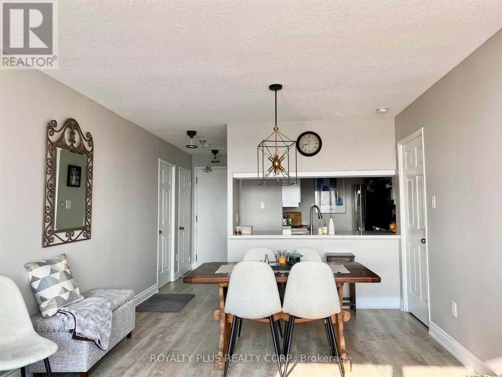 1406 - 101 Subway Crescent, Toronto, Ontario  M9B 6K4 - Photo 10 - W12719230