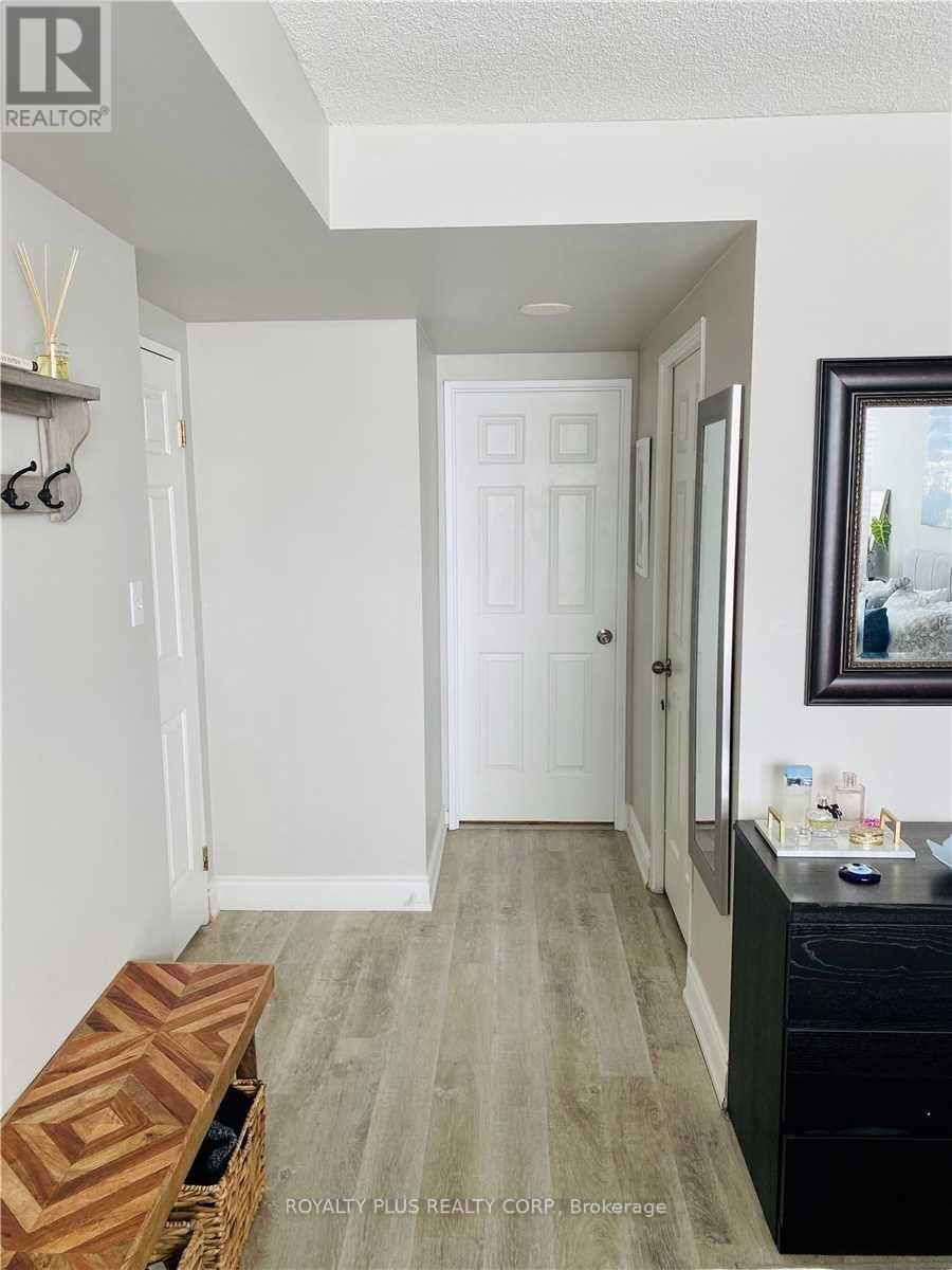 1406 - 101 Subway Crescent, Toronto, Ontario  M9B 6K4 - Photo 15 - W12719230