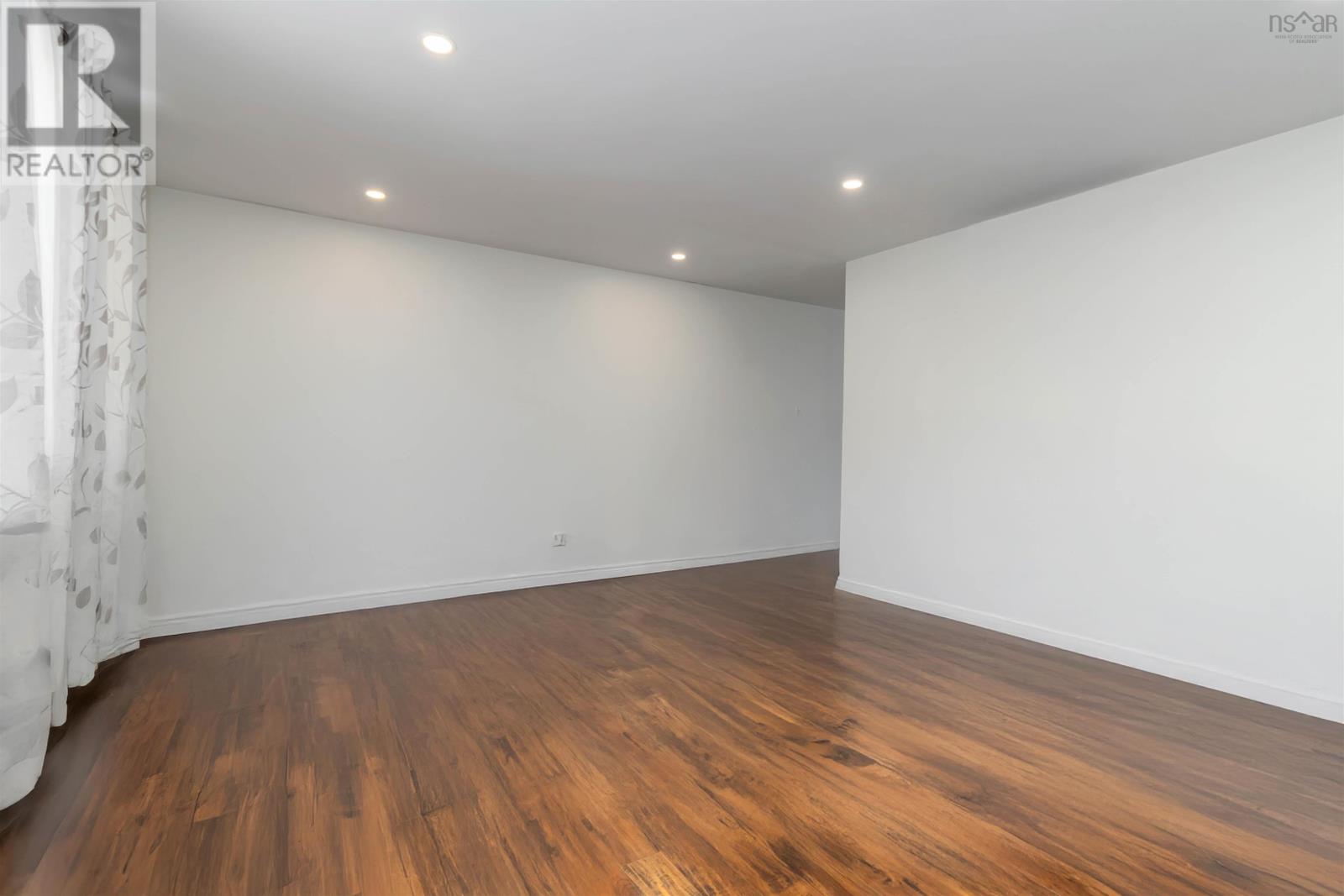 8a Marilyn Drive, Dartmouth, Nova Scotia  B2Y 3X8 - Photo 5 - 202601211